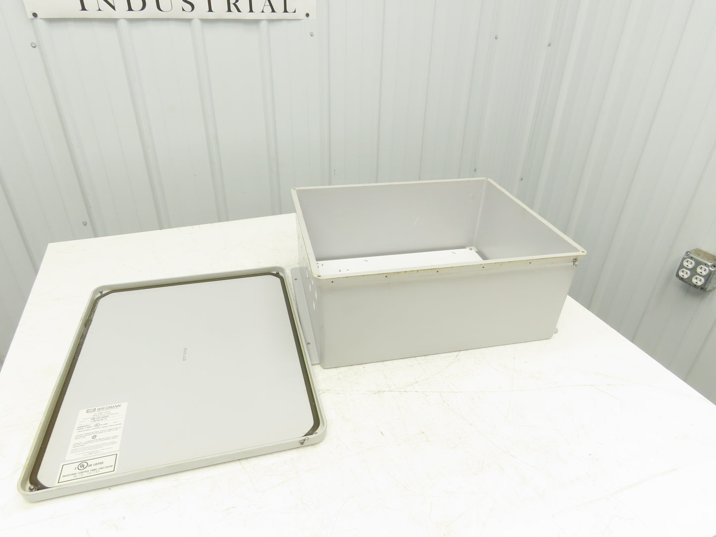 Wiegmann HW-J201608SC Fiberglass Electrical Enclosure Box 20x16x8" 3R Raintight