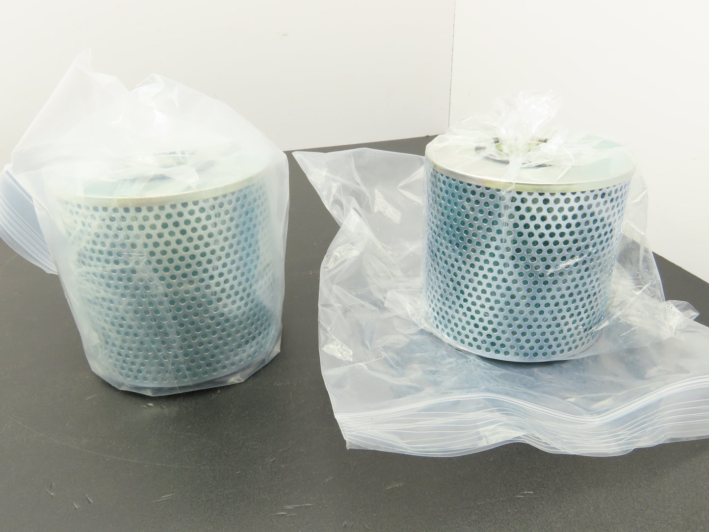 Makino Y000Y8040016 Filter Special 4" Length x 4-1/4" Dia x 2-5/8" ID Lot of 2