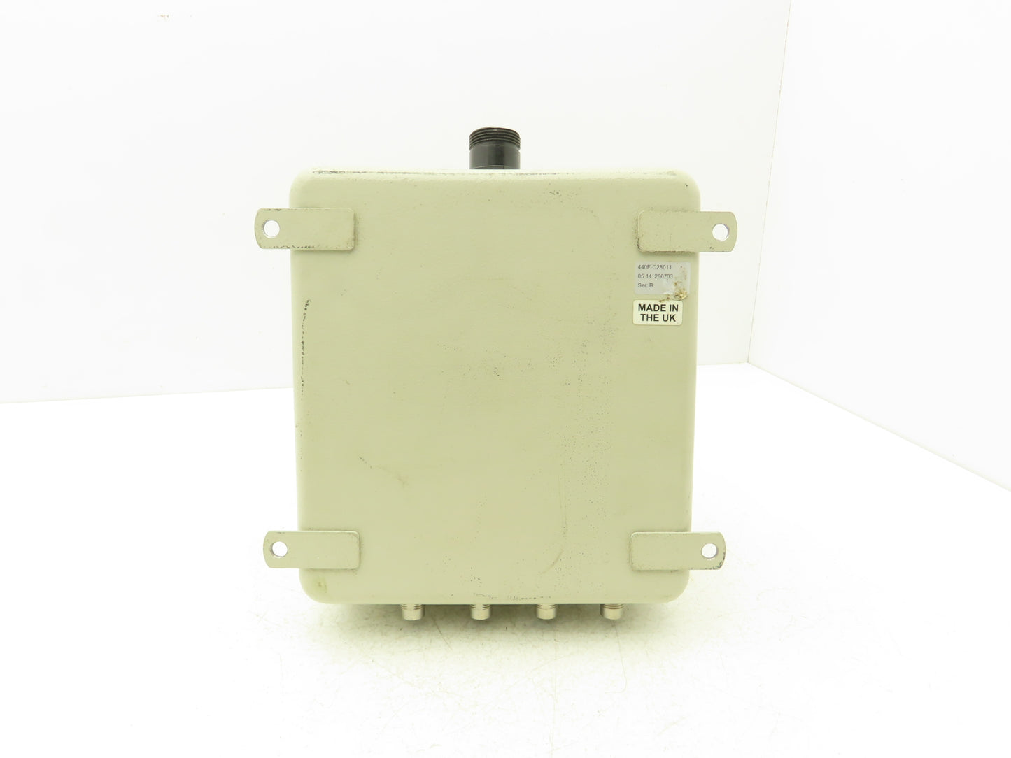 Allen Bradley 440F-C28011 MatGuard Guardmaster Safety Mat Control Unit 8 Inputs