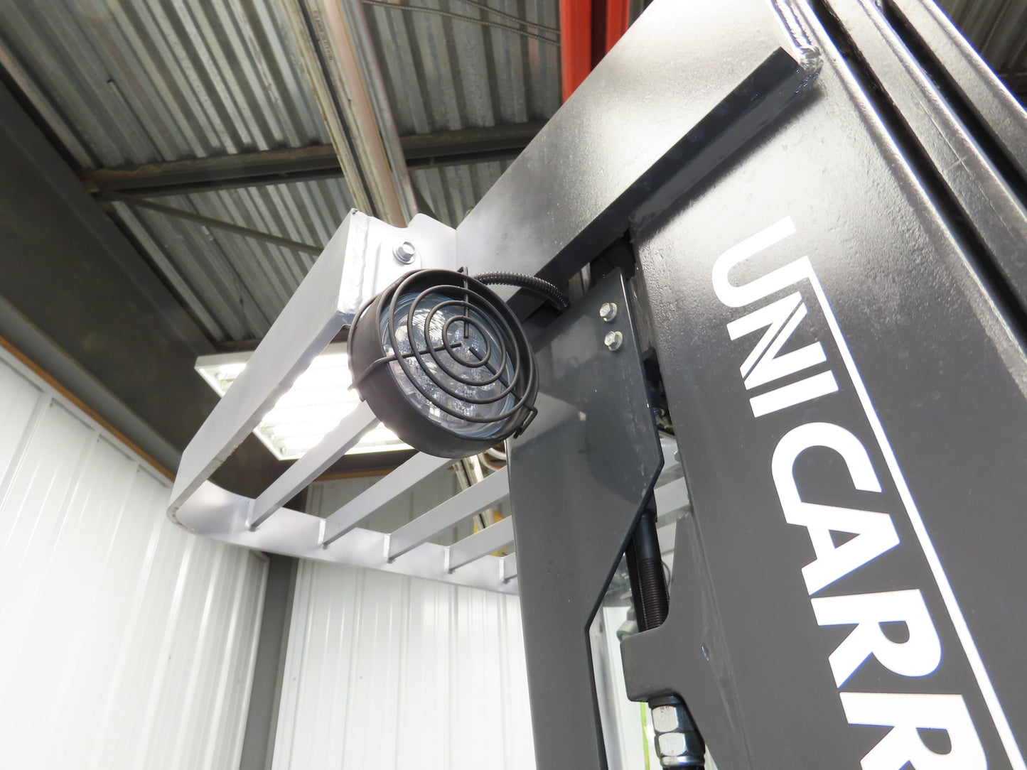 Unicarriers Forklift Stand On 36V Electric Truck 3500lbs 2267.2h Side Shift