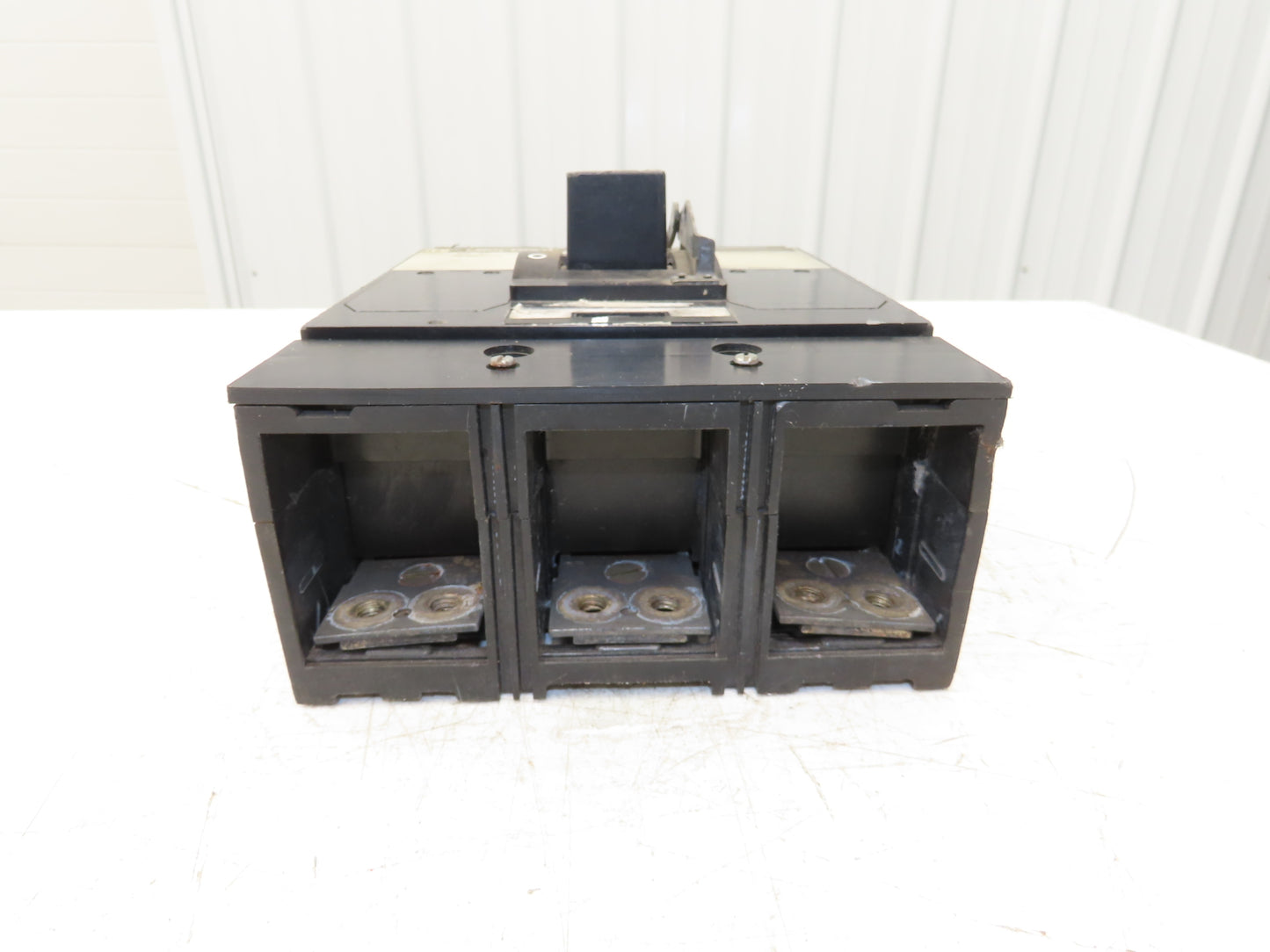 Square D MHF3660030M Molded Case Circuit Breaker 600A 3 Pole 600VAC 1PH
