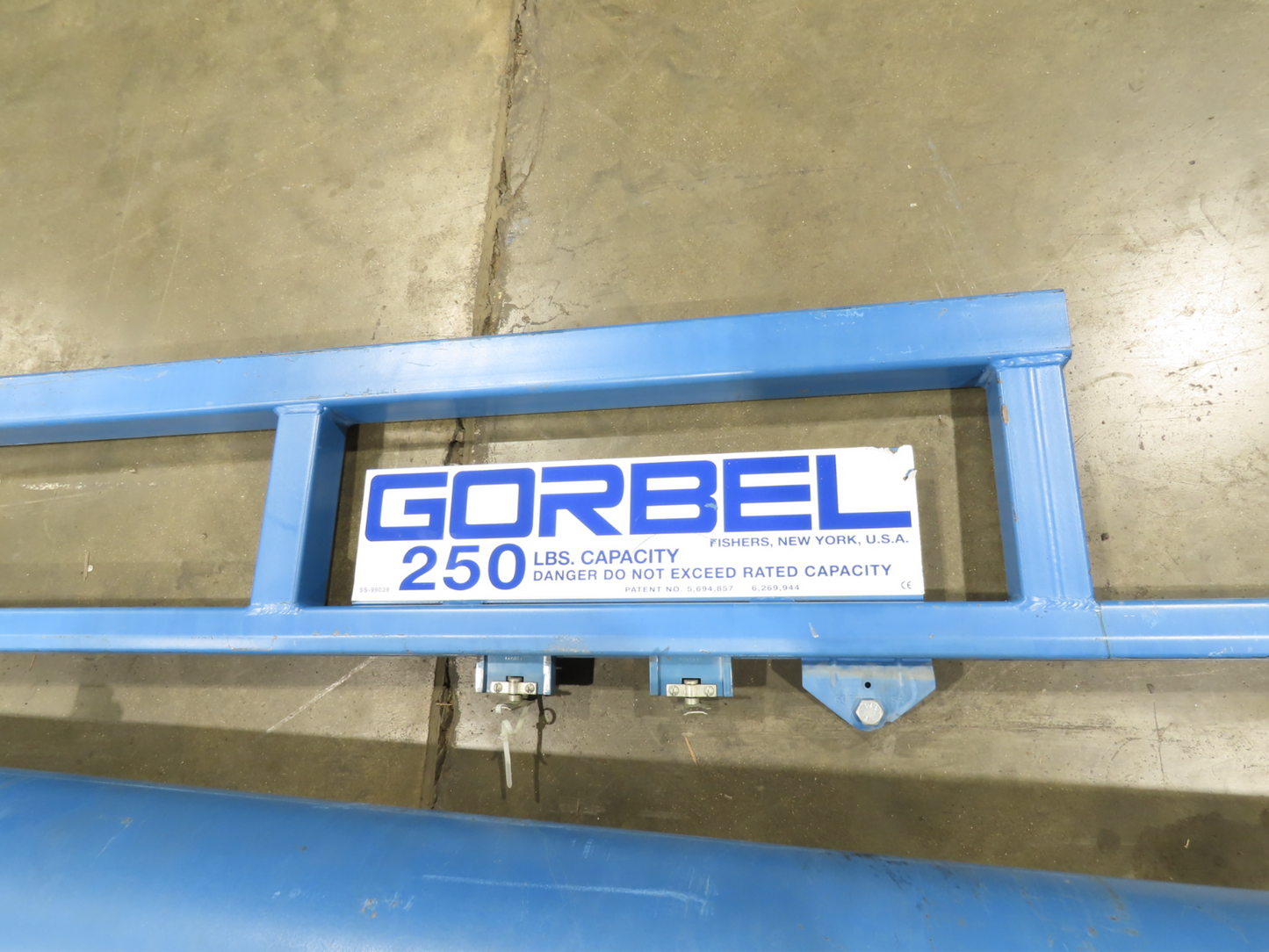 Gorbel 250Lb Free Standing Work Station Post Jib Crane 10' Span 10'H