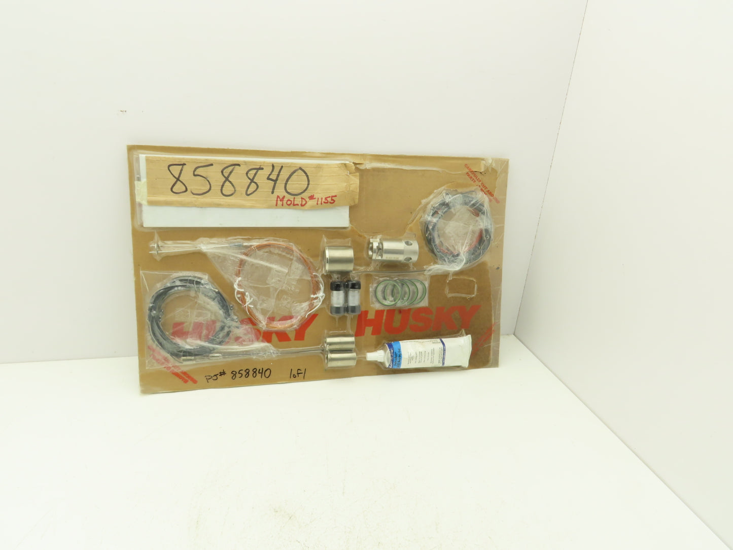 Husky 858840 Injection Mold Svc Kit Some Pieces Missing Pats Listed Below