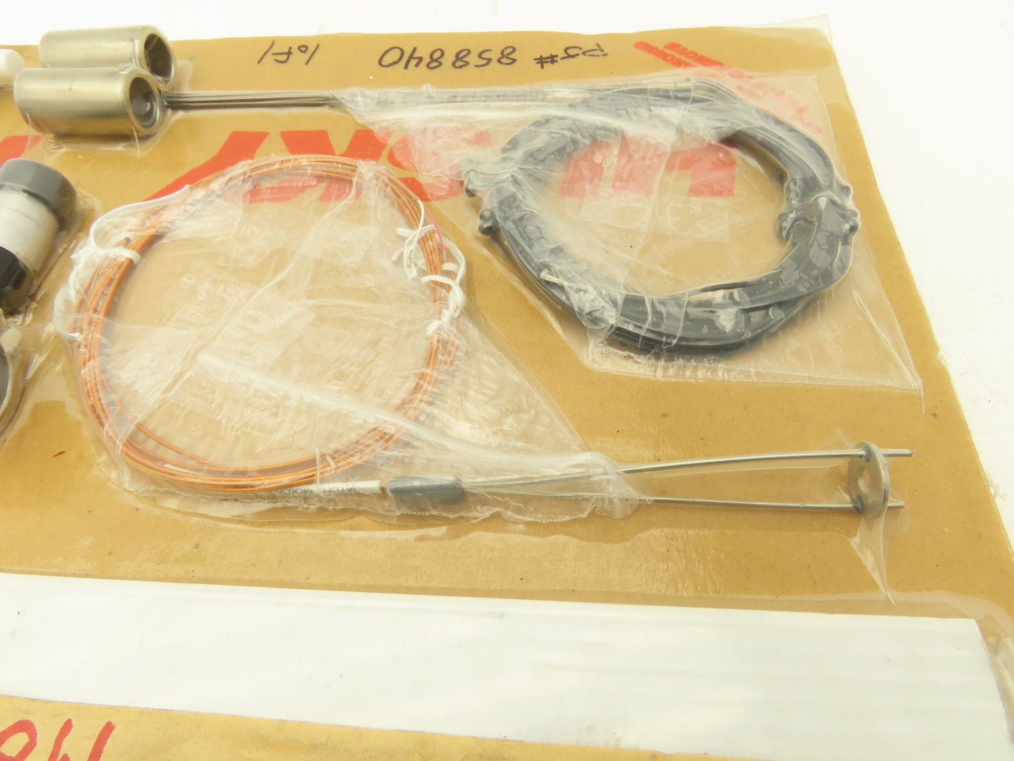 Husky 858840 Injection Mold Svc Kit Some Pieces Missing Pats Listed Below