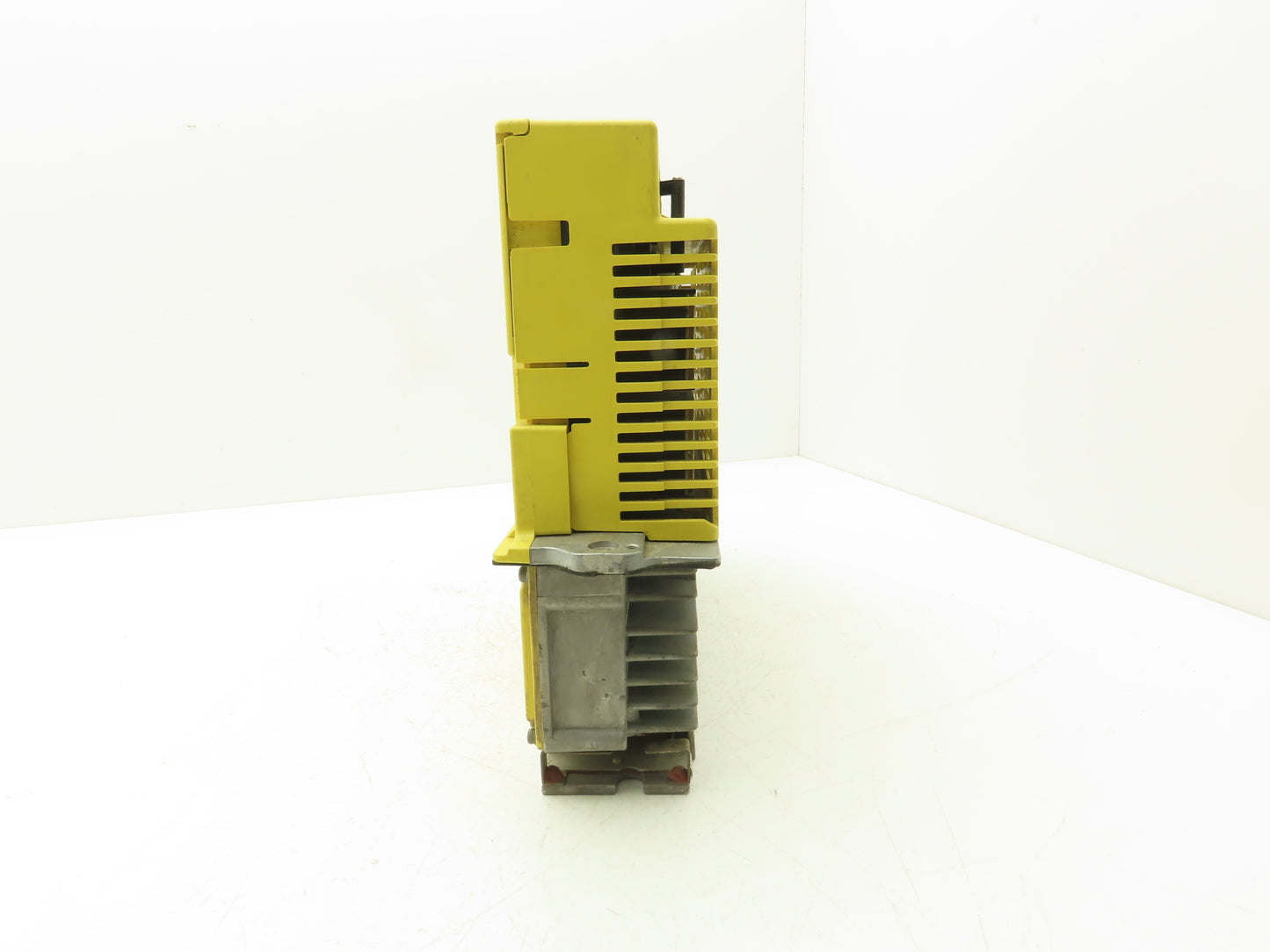 Fanuc A06B-6066-H235 Fanuc Servo Amplifier A208-1004-0861/05A