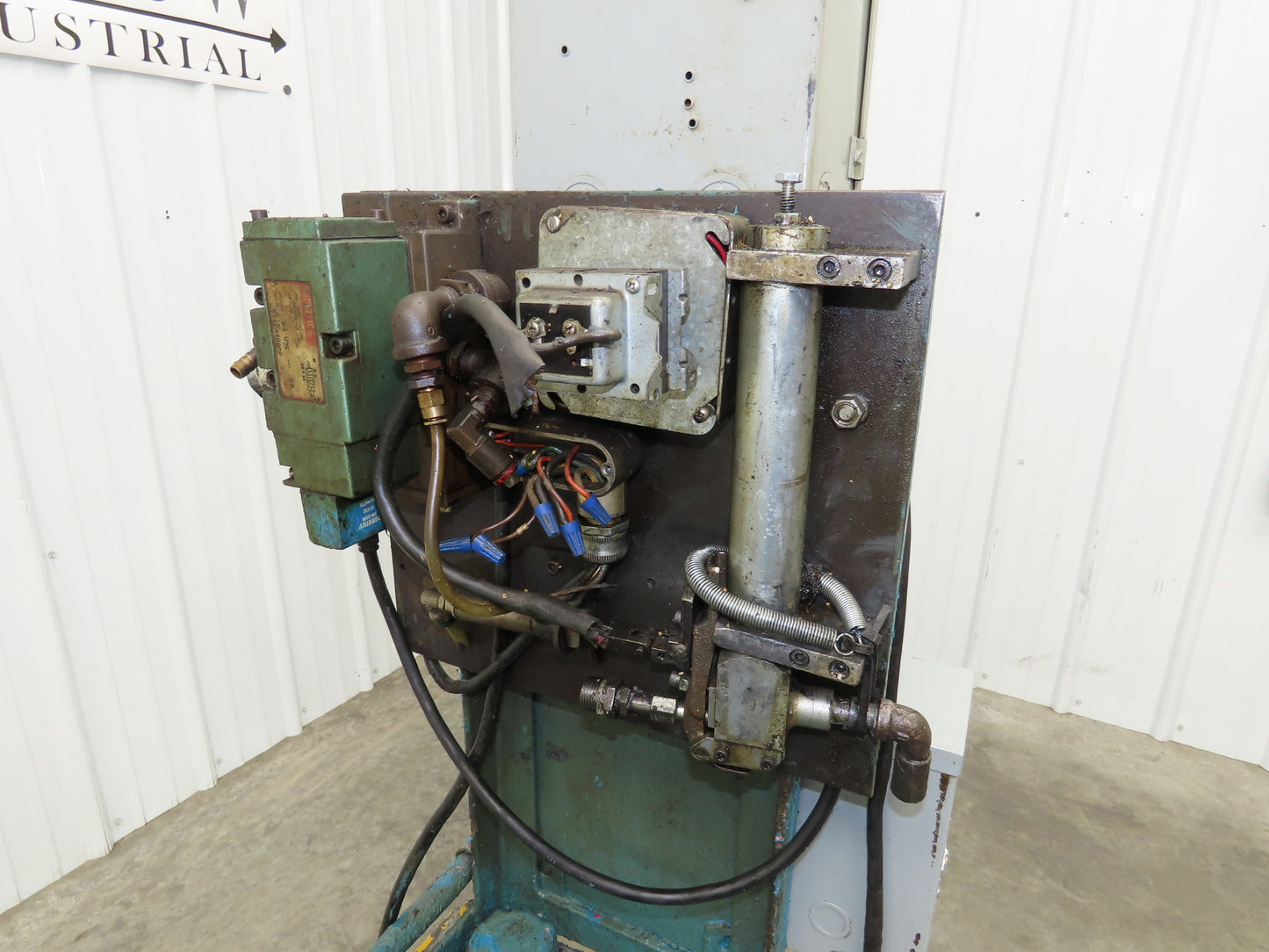 Continental Hydraulics Hydraulic Power Unit 20 Gal 6GPM 1000 PSI 5Hp 230/460V