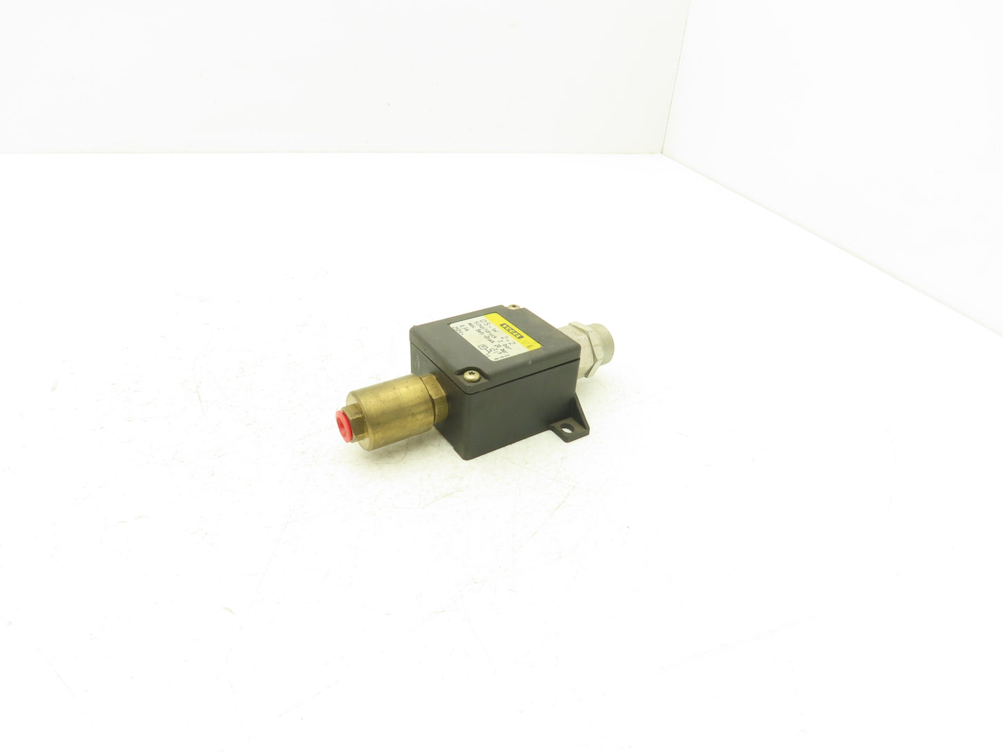 Vogel DS-W 2-2 Pressure Switch 2 Bar 250V 951 110 470