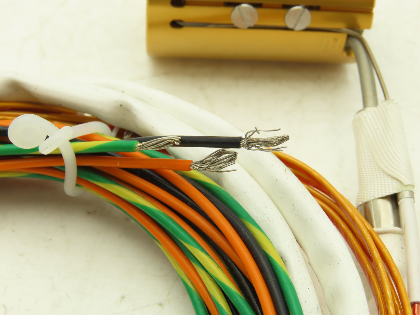 INCOE BH24047 Injection Mold Twin Heater 1.85" L x .94"ID x 1.38"OD 315W 230V