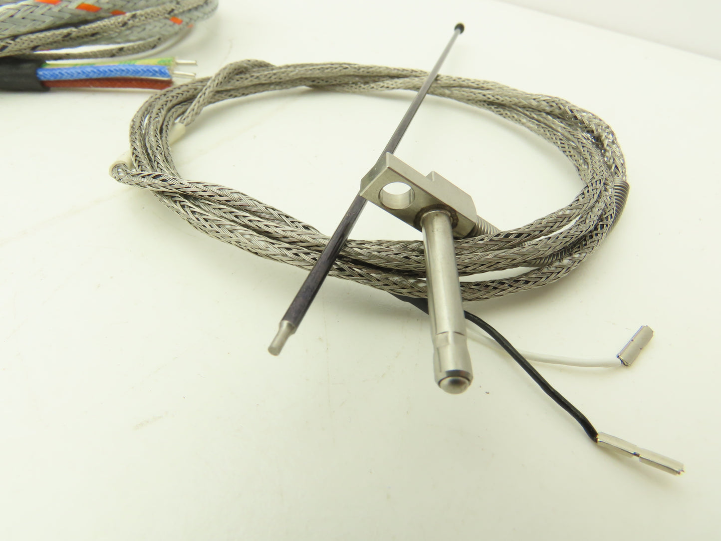 EWIKON 12831/03 Injection Nozzle Heater Band 1.56"L x 1.18"ID x 1.4"OD 200W 230V