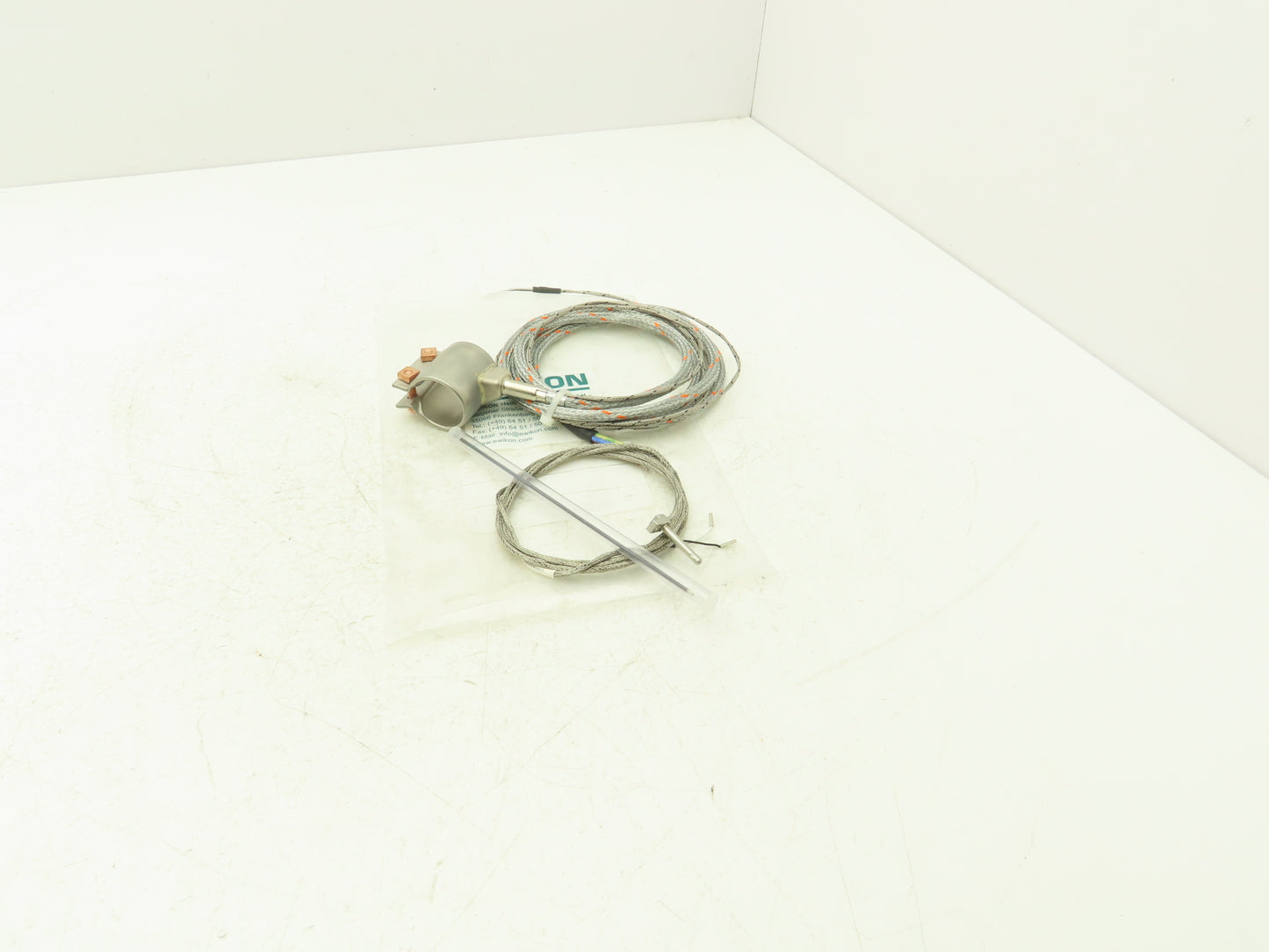 EWIKON 12831/03 Injection Nozzle Heater Band 1.56"L x 1.18"ID x 1.4"OD 200W 230V