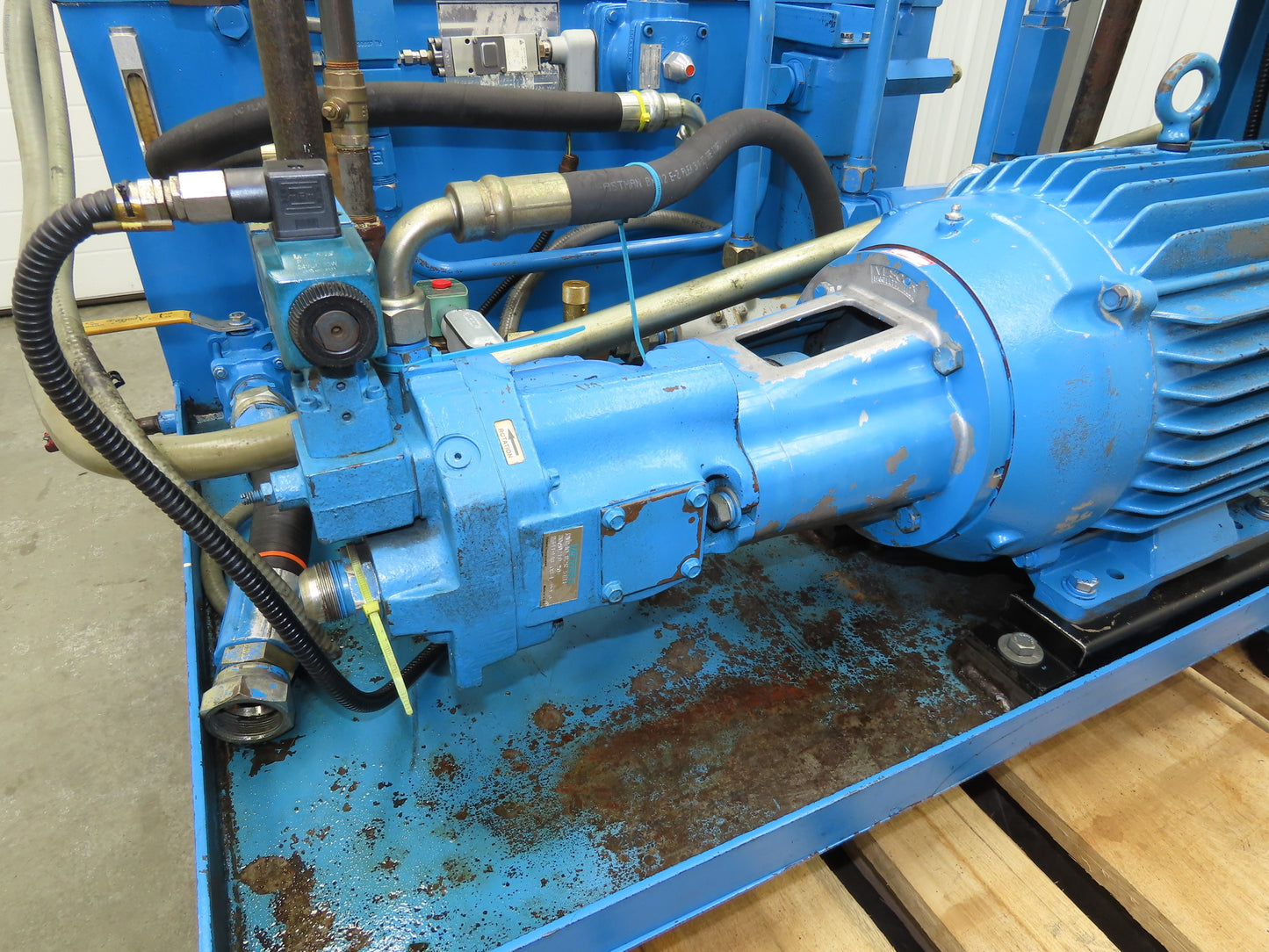 Eaton Vickers Hydraulic Power Unit 45 Gallon 19 GPM 3000PSI 20Hp 230/460V 3Ph