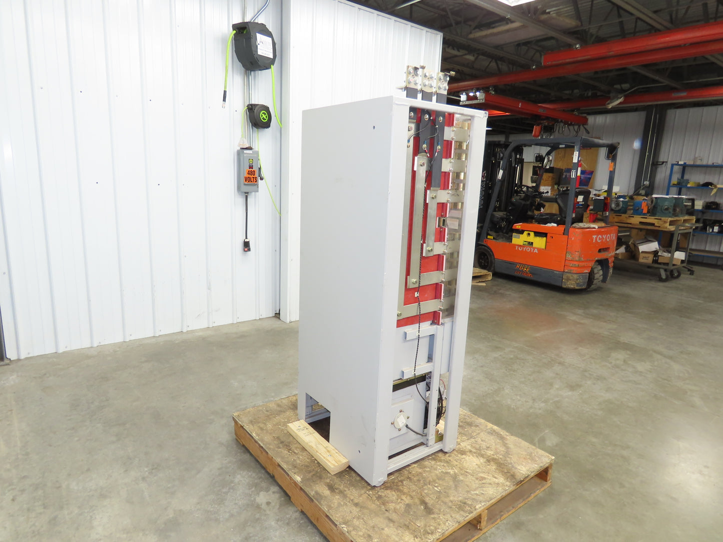 Allen Bradley SA3100-B500-AN-L6R AC Drive VFD 500Hp 460V Ser A 3Ph With Frame