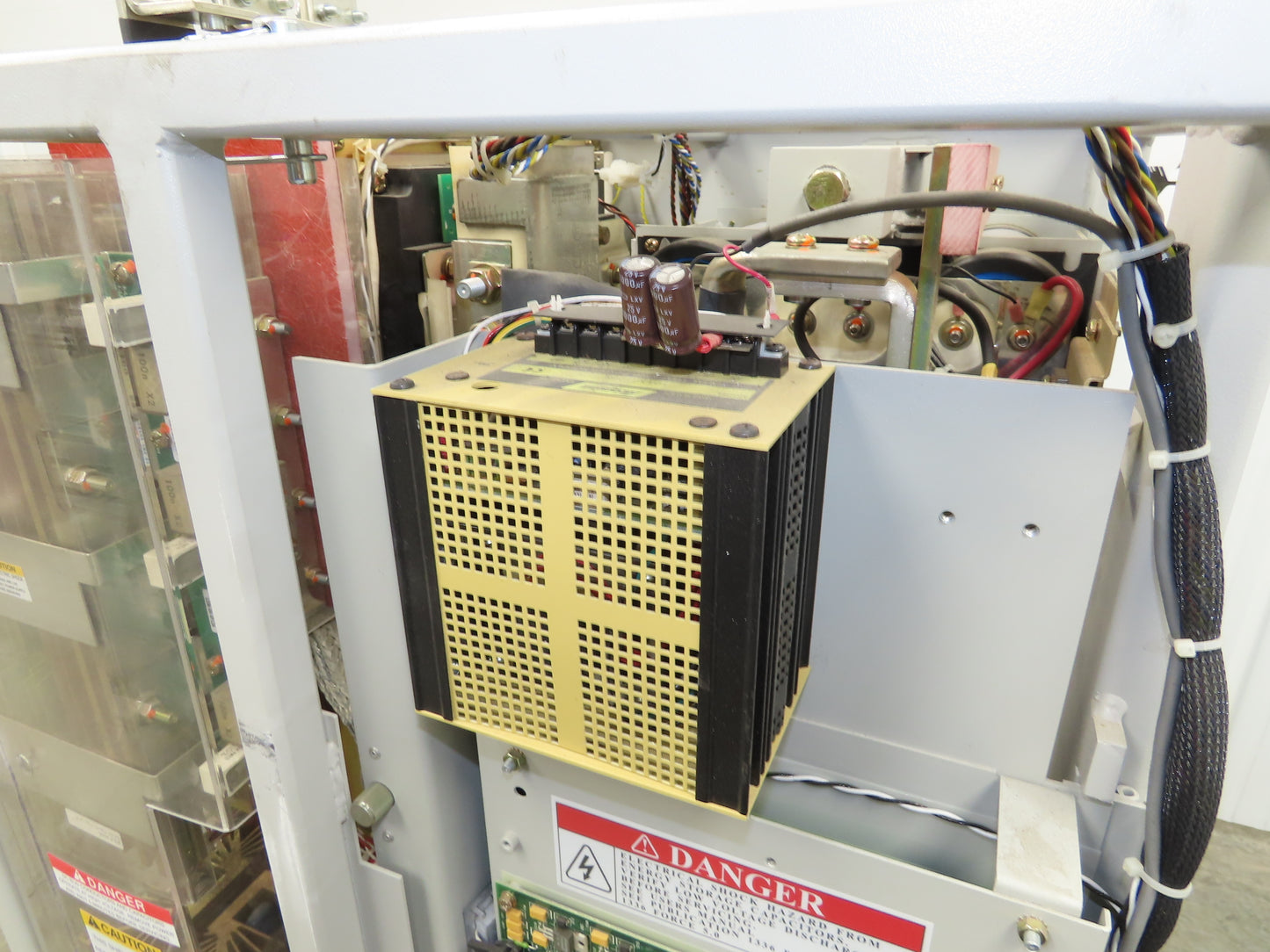 Allen Bradley SA3100-B500-AN-L6R AC Drive VFD 500Hp 460V Ser A 3Ph With Frame