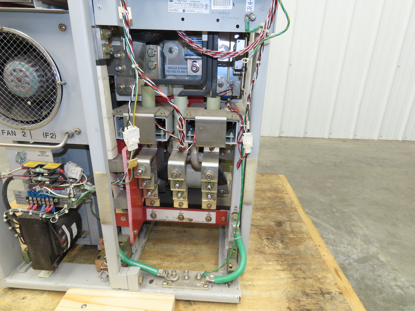 Allen Bradley SA3100-B500-AN-L6R AC Drive VFD 500Hp 460V Ser A 3Ph With Frame