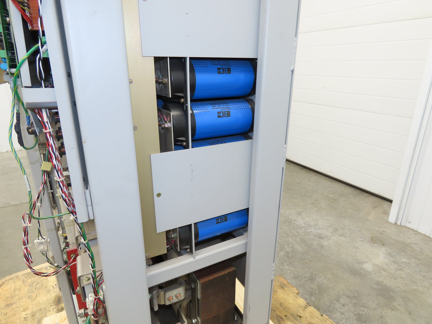 Allen Bradley SA3100-B500-AN-L6R AC Drive VFD 500Hp 460V Ser A 3Ph With Frame
