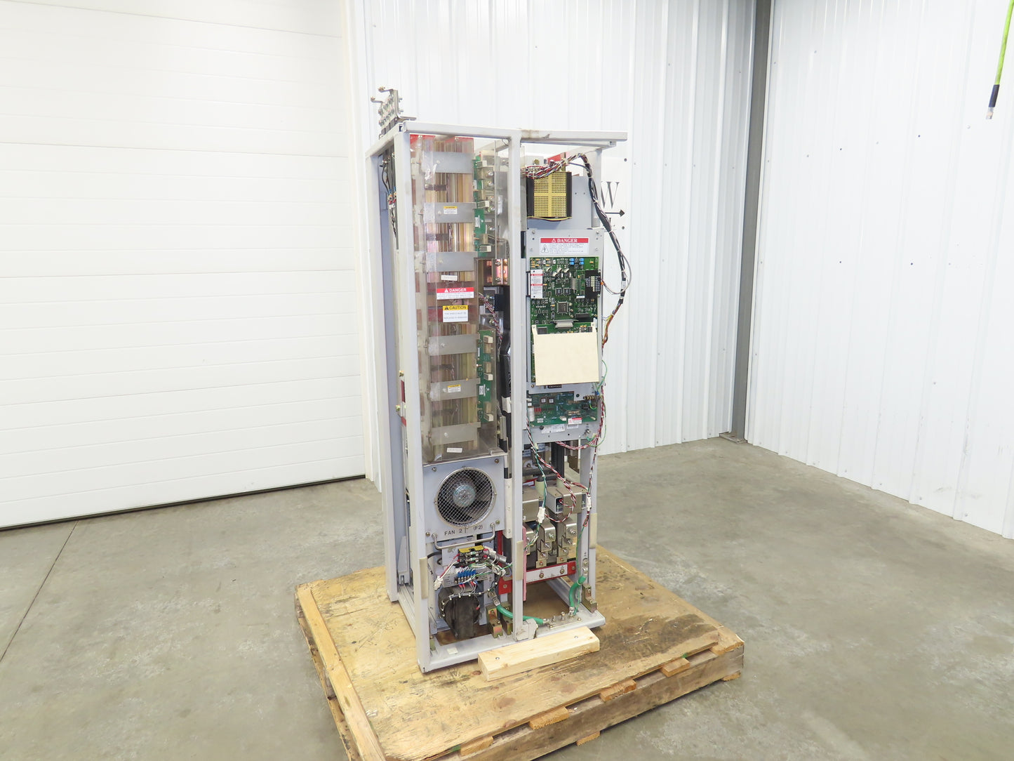 Allen Bradley SA3100-B500-AN-L6R AC Drive VFD 500Hp 460V Ser A 3Ph With Frame