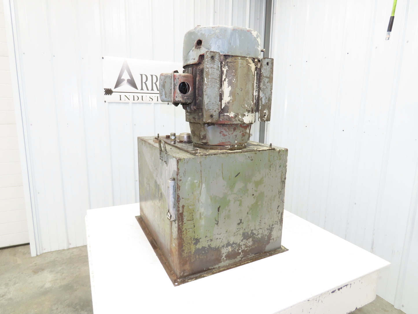 Denison T1C 014 21R Hydraulic Power Unit 30 Gallon 20GPM 15Hp 230/460V 3Ph