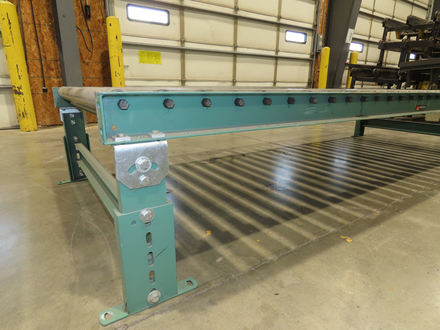 Roach 46"x 10' Gravity Roller Pallet Conveyor 2.5" Roller 43"BF Adj Height