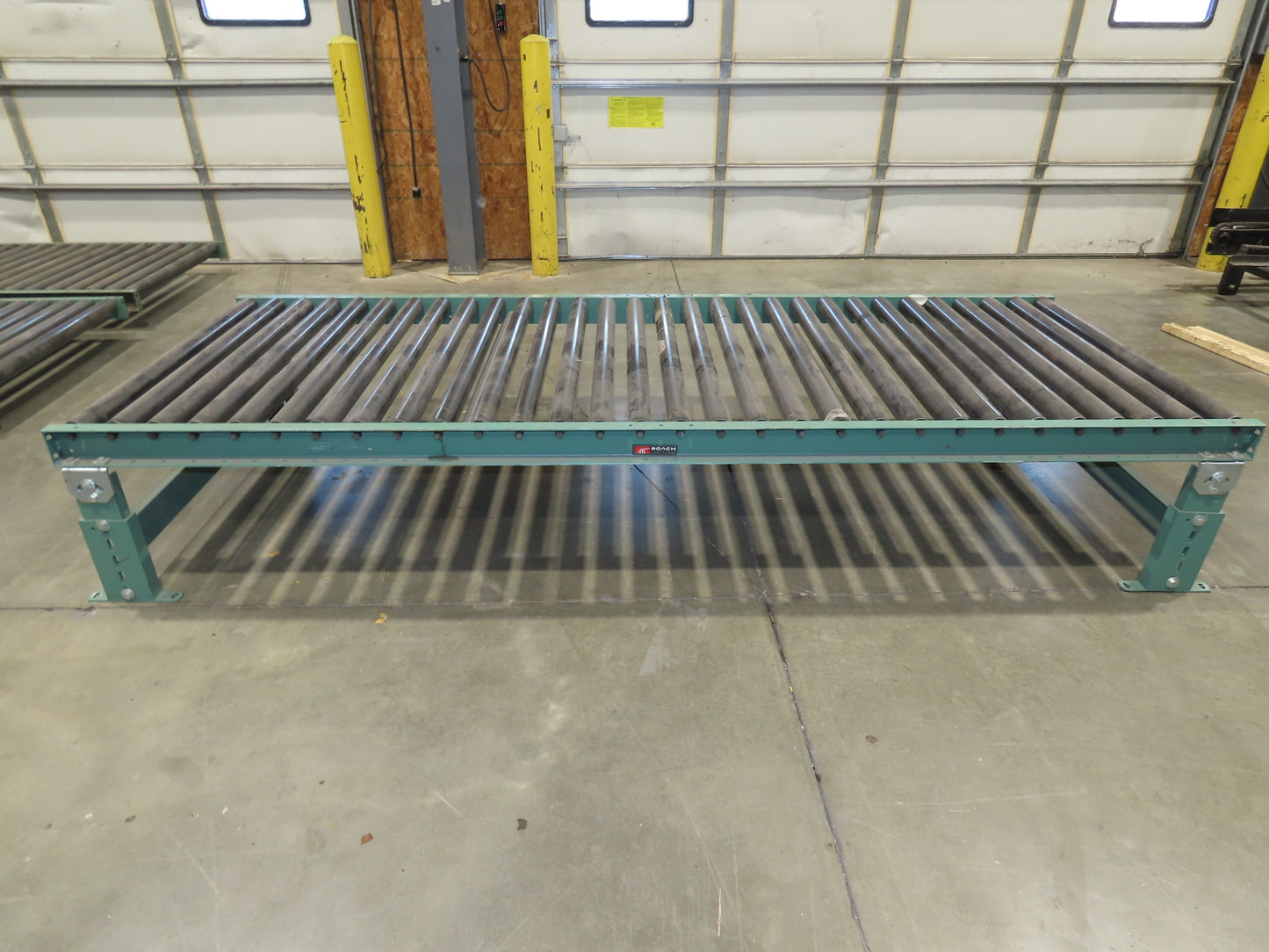Roach 46"x 10' Gravity Roller Pallet Conveyor 2.5" Roller 43"BF Adj Height
