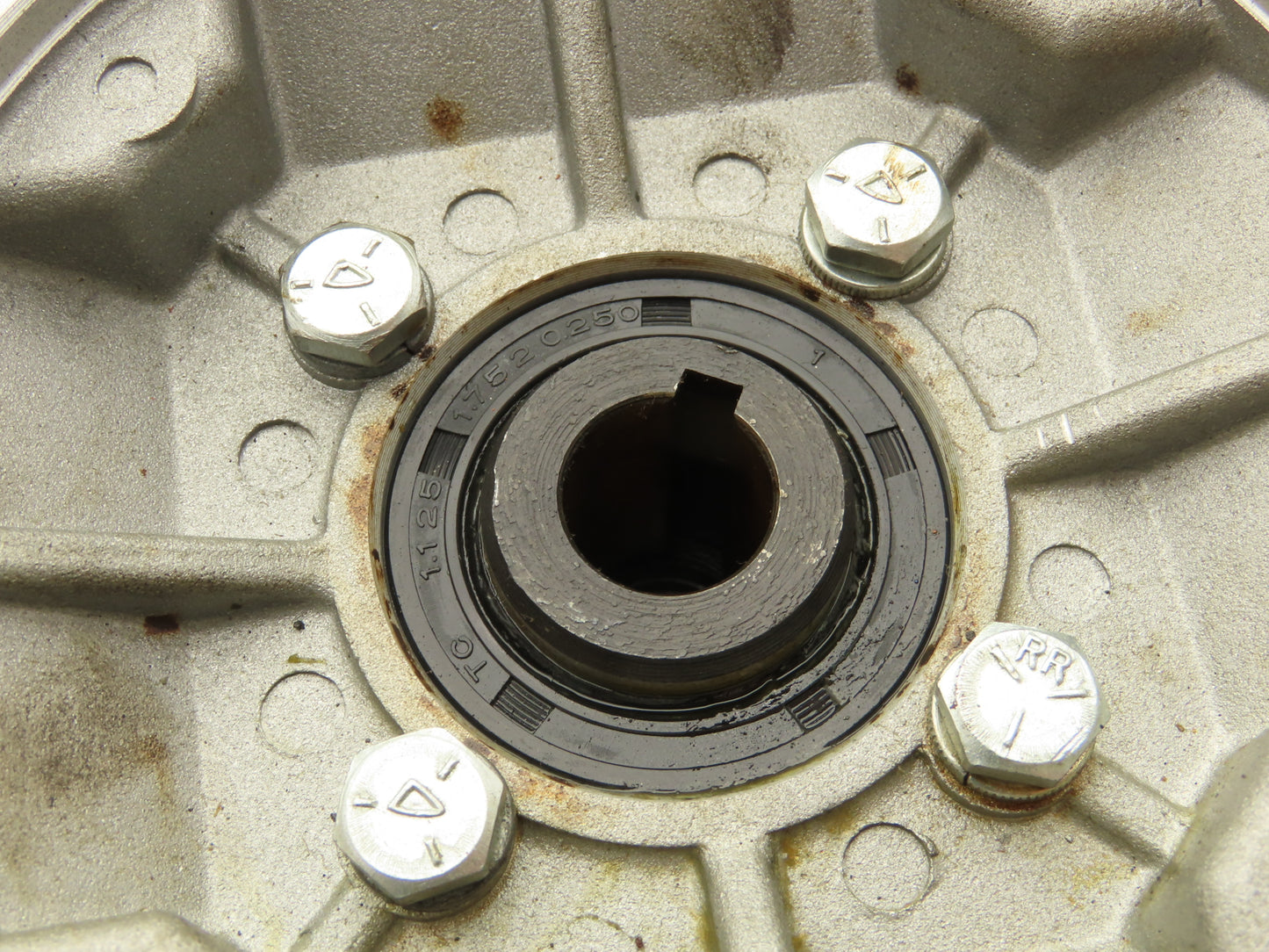 Dayton 4Z006C Worm Gearbox 10:1 Reducer 173rpm 3/4Hp 56C Dual Output