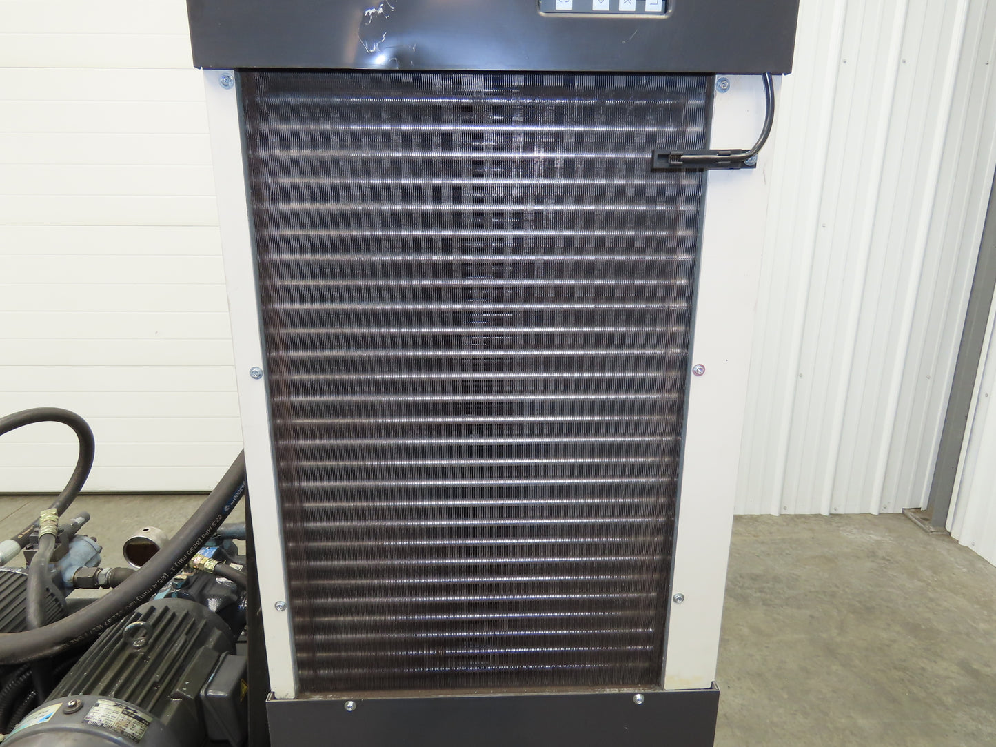 Daikin Hydraulic Power Unit 6.8GPM 220V w/Chiller 1.5kW & Circulation Pump/Motor