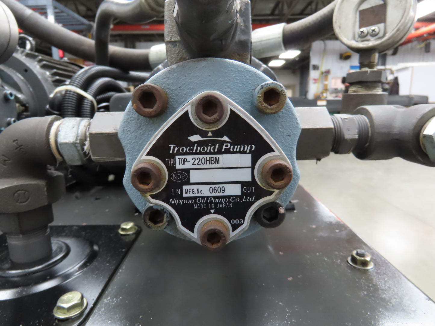 Daikin Hydraulic Power Unit 6.8GPM 220V w/Chiller 1.5kW & Circulation Pump/Motor