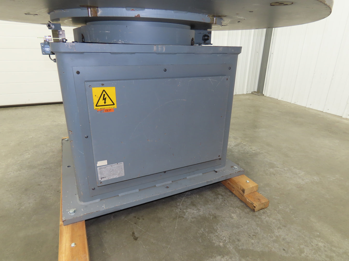 Yaskawa Motoman Robotic Welding Turntable Positioner 300kg Rotary Table 2 Pos