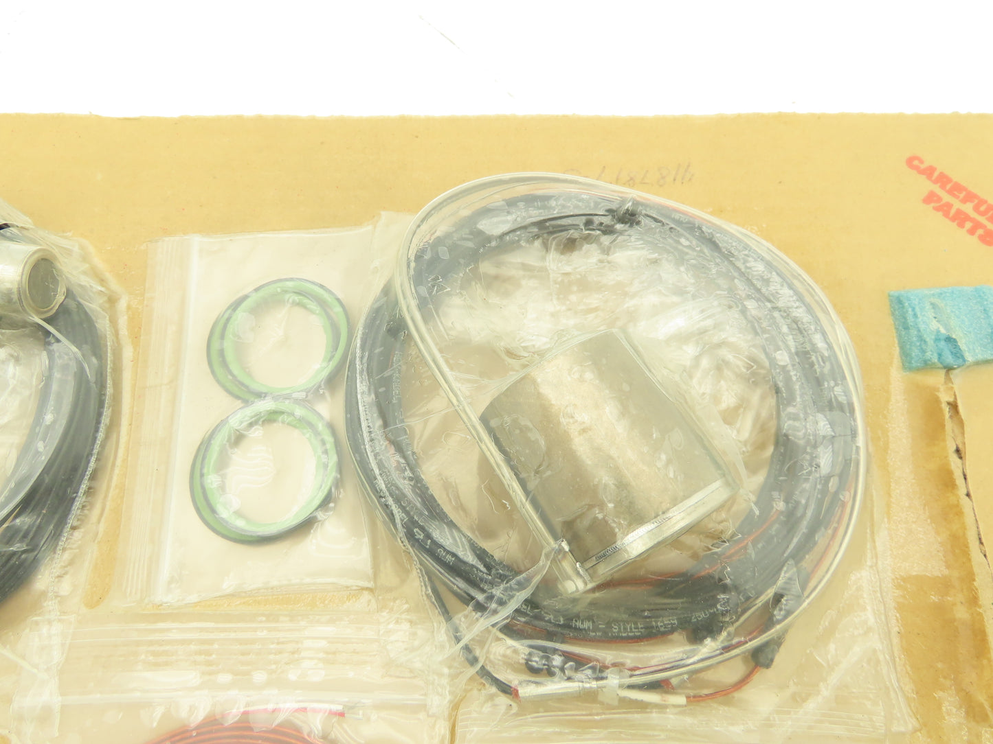 Husky 765367 Injection Mold Hot Runner Service Kit Heaters Thermocouple, Grease