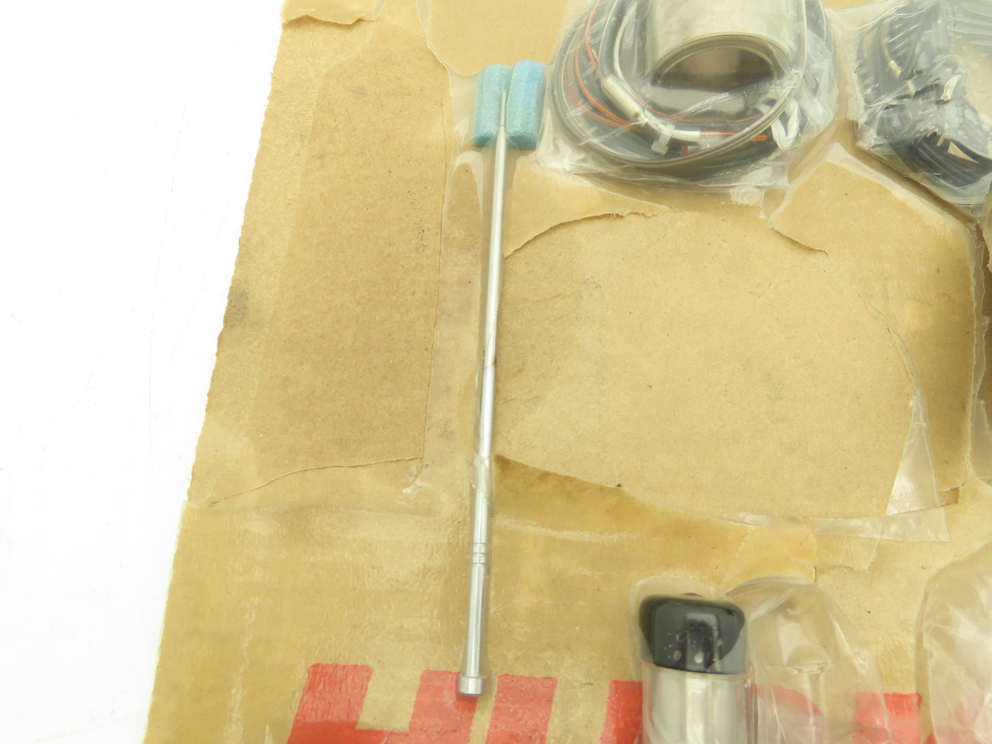 Husky 829341 Injection Mold Hot Runner Service Kit Heater & Nozzle Parts Missing