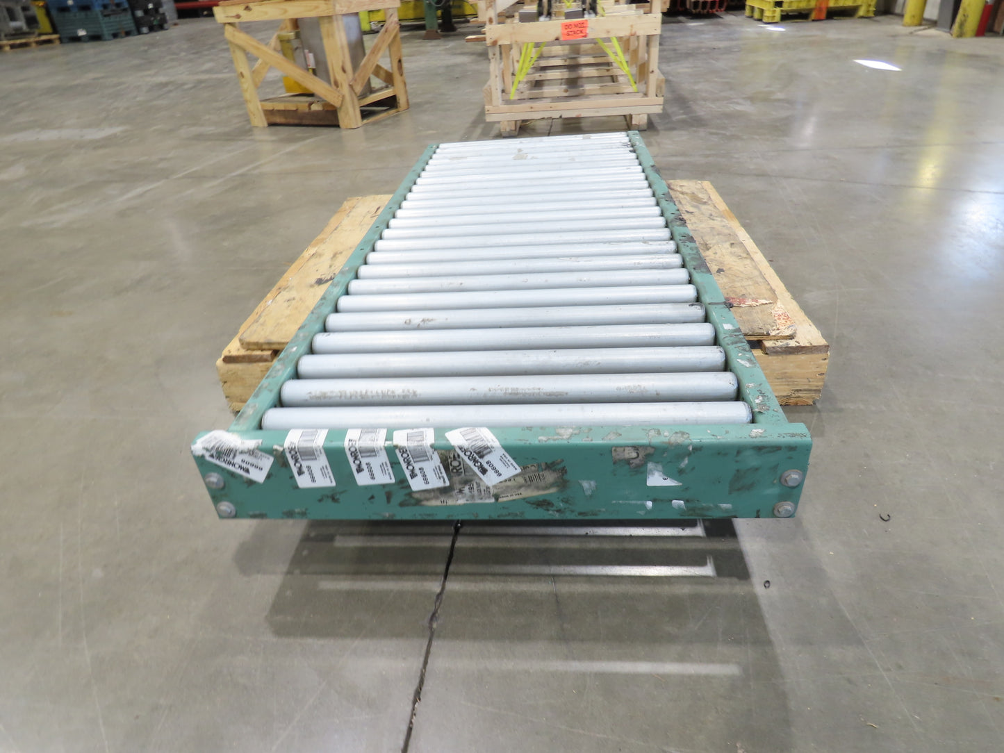 30"x 6' Gravity Roller Conveyor 1.9" Roller 27"BF 3"Centers End Section