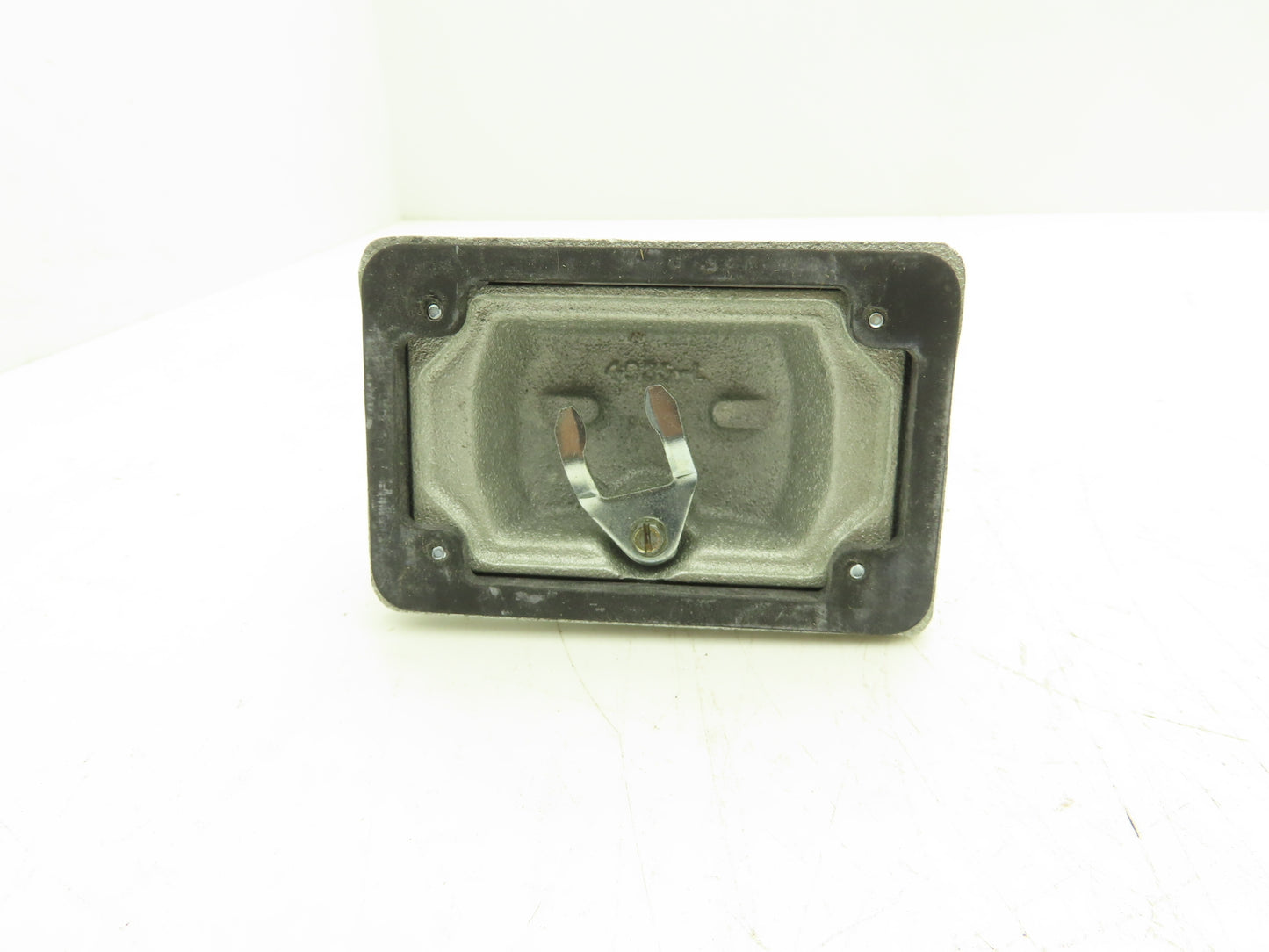Crouse-Hinds DS185F Raintight Snap Switch Cover Die Cast Iron With Gasket