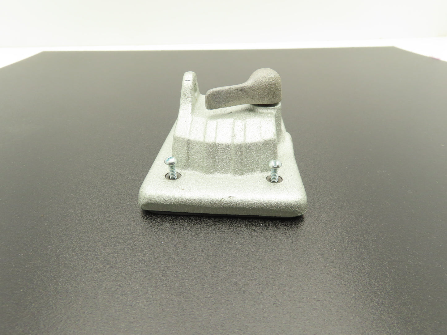 Crouse-Hinds DS185F Raintight Snap Switch Cover Die Cast Iron With Gasket