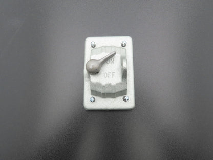 Crouse-Hinds DS185F Raintight Snap Switch Cover Die Cast Iron With Gasket