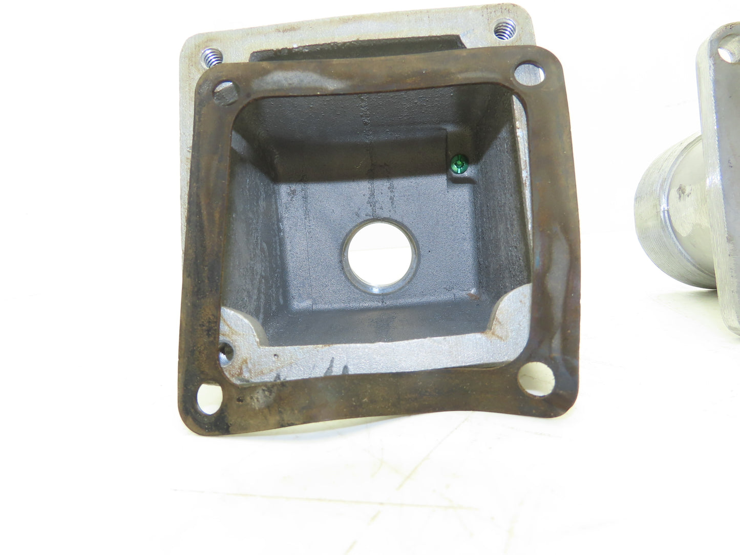 Crouse Hinds AR642/ARE56 Arktite Receptacle & Back Box 60A 3w 4P 600VAC 250VDC