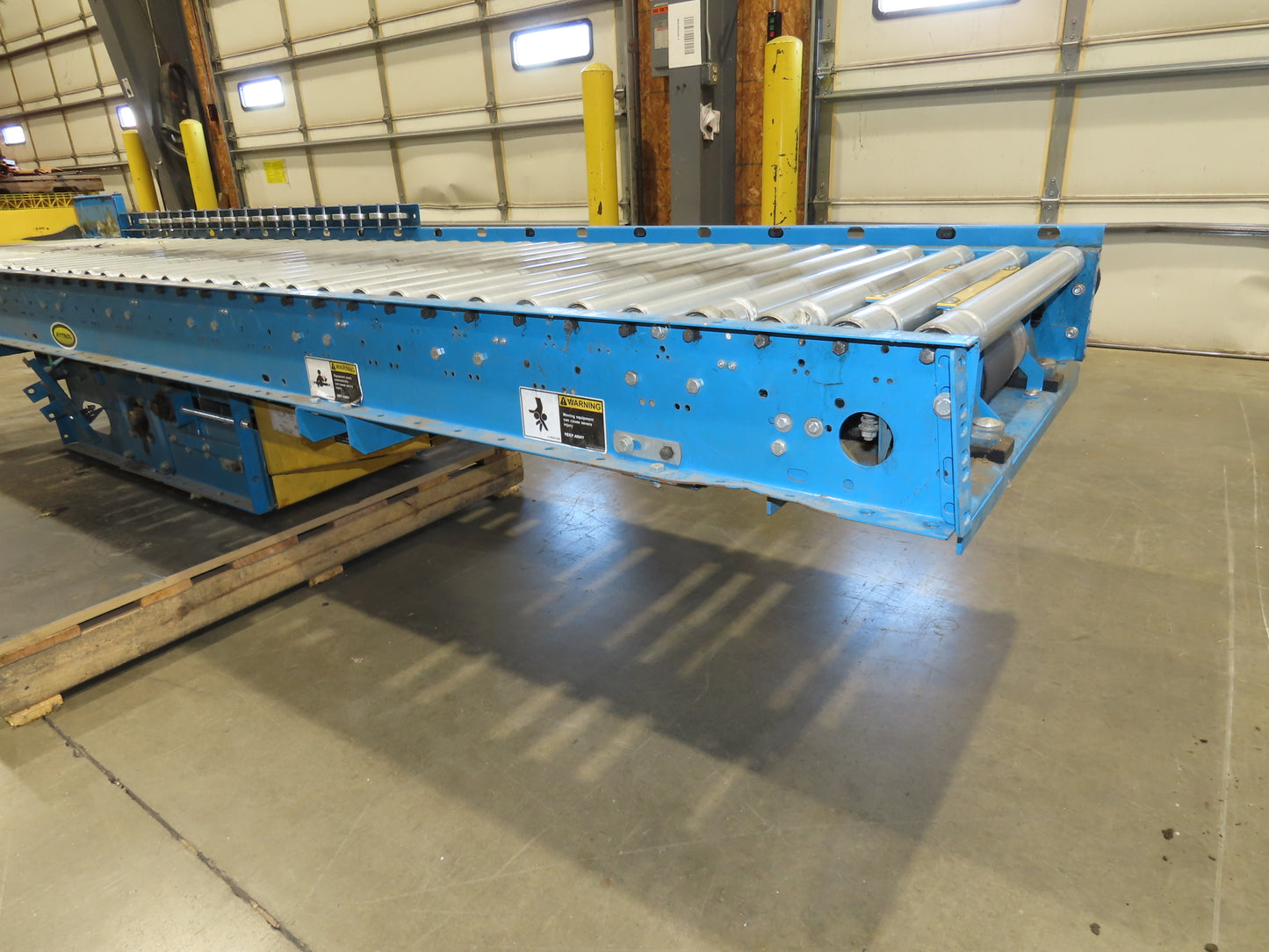 Hytrol ABEZ 30"x 11' EZLogic Accumulation Roller Conveyor 27"BF Center Drive 3PH