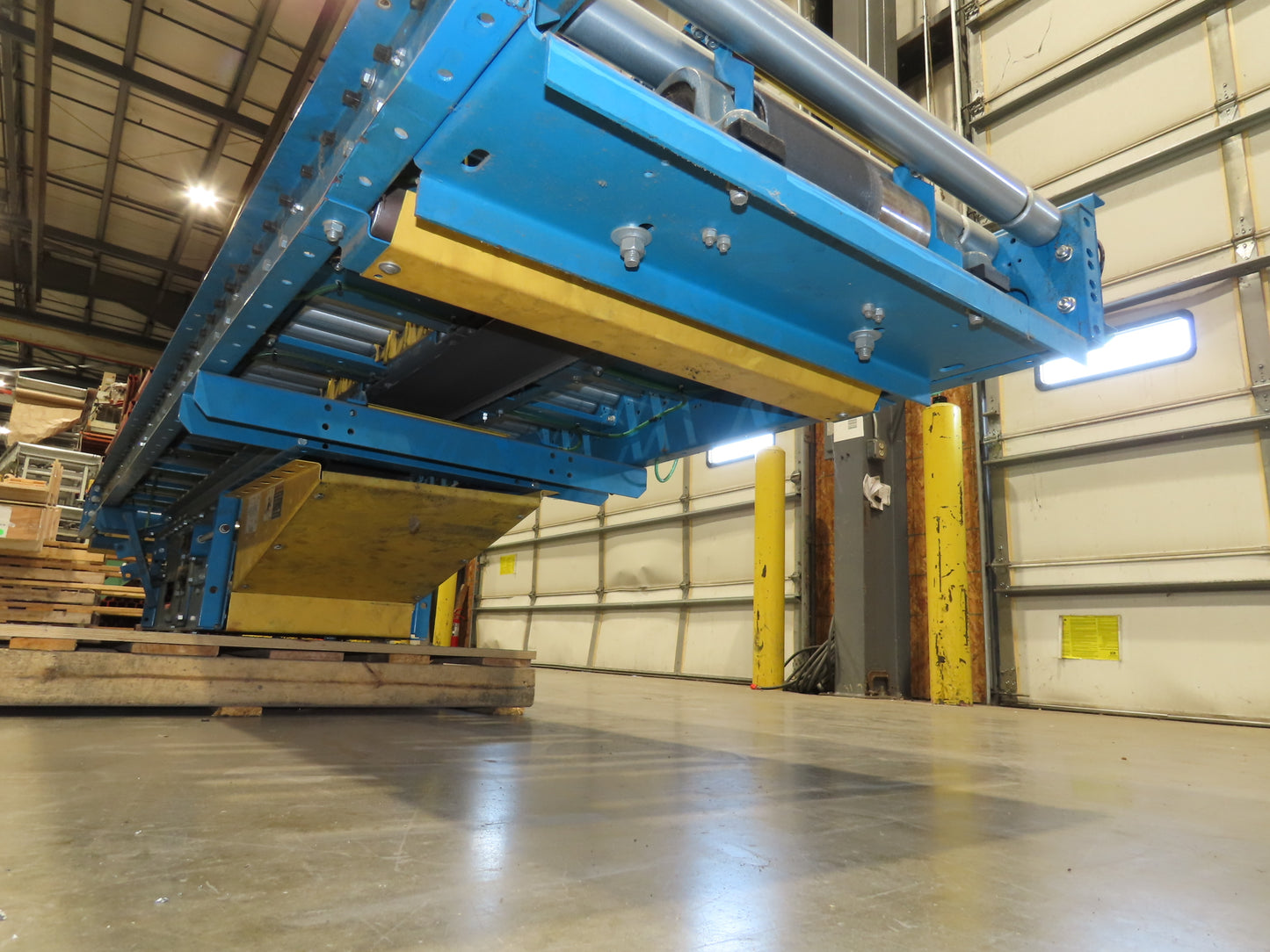 Hytrol ABEZ 30"x 11' EZLogic Accumulation Roller Conveyor 27"BF Center Drive 3PH