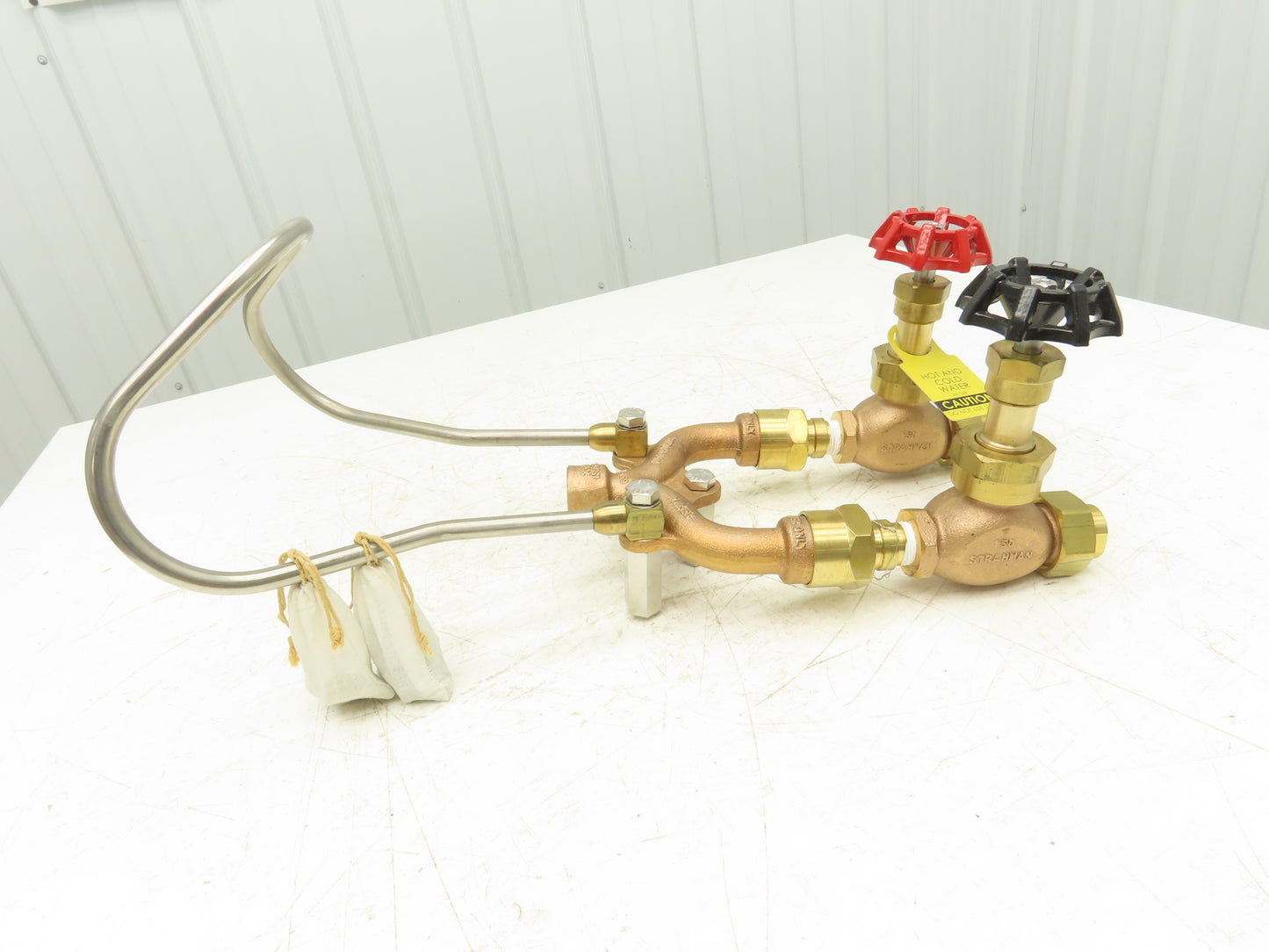 Strahman M-159 Water Mixing Station Bronze Hot/Cold Globe Valves Stainless Loop