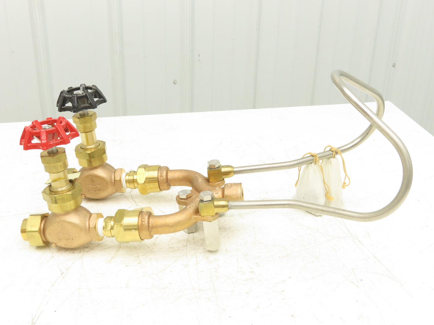 Strahman M-159 Water Mixing Station Bronze Hot/Cold Globe Valves Stainless Loop