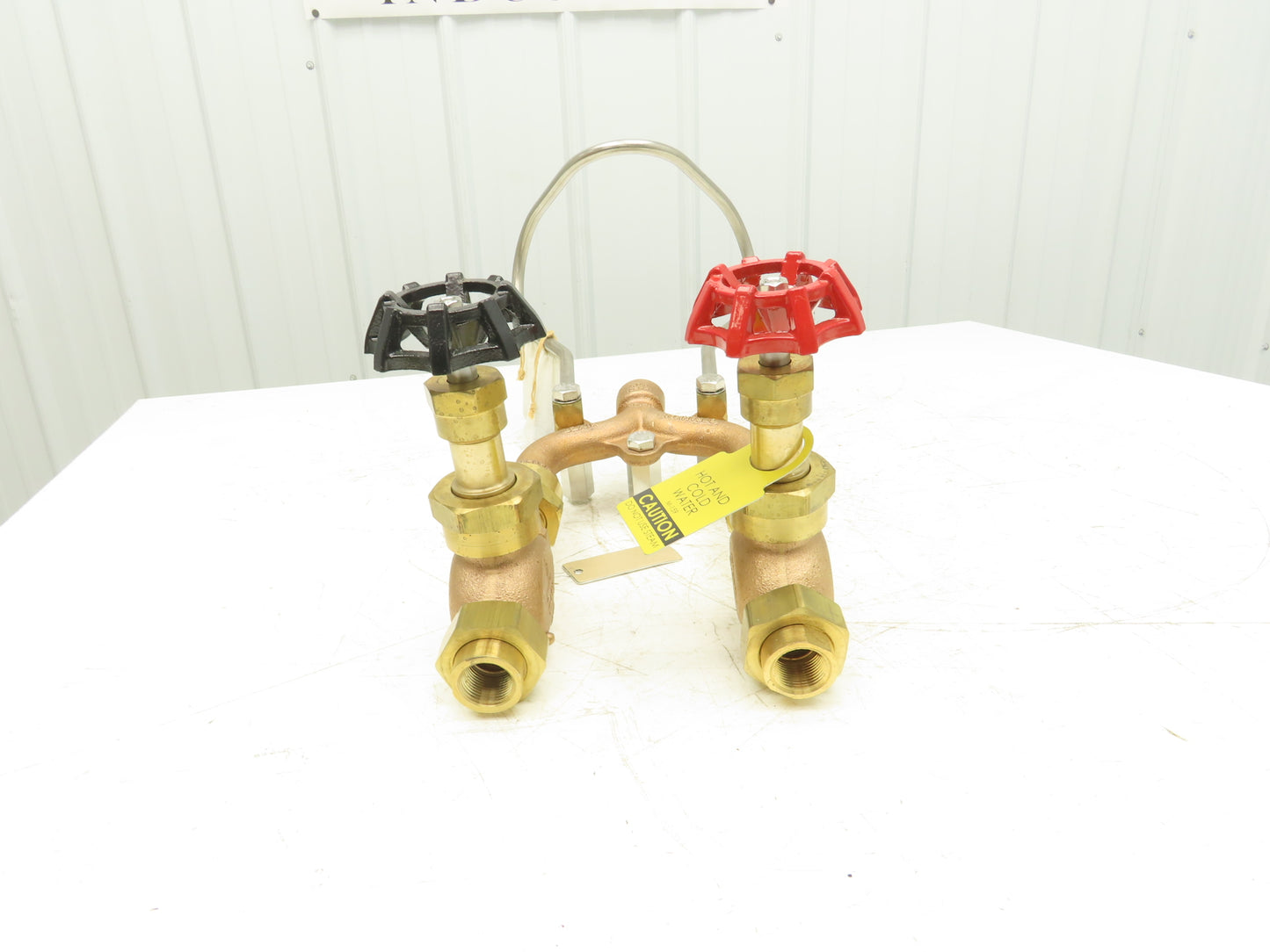 Strahman M-159 Water Mixing Station Bronze Hot/Cold Globe Valves Stainless Loop