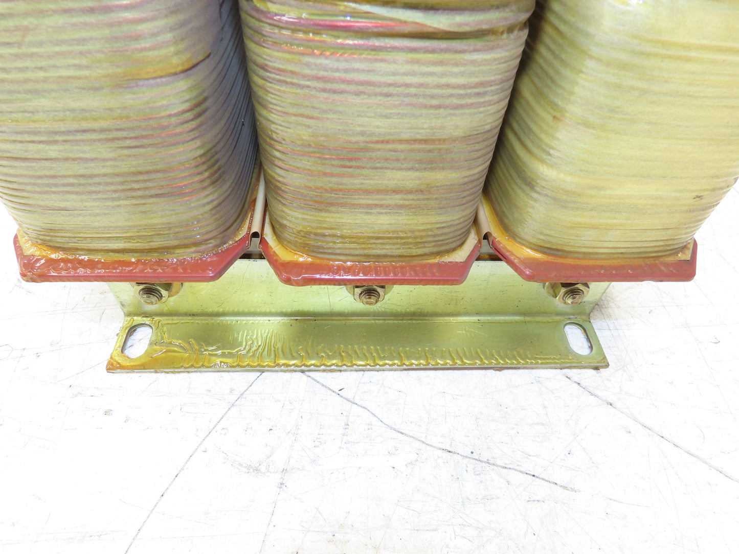 Siemens 6SN1111-0AA00-0BB1 Transformer 21kVA 440/480V Primary 400V Secondary