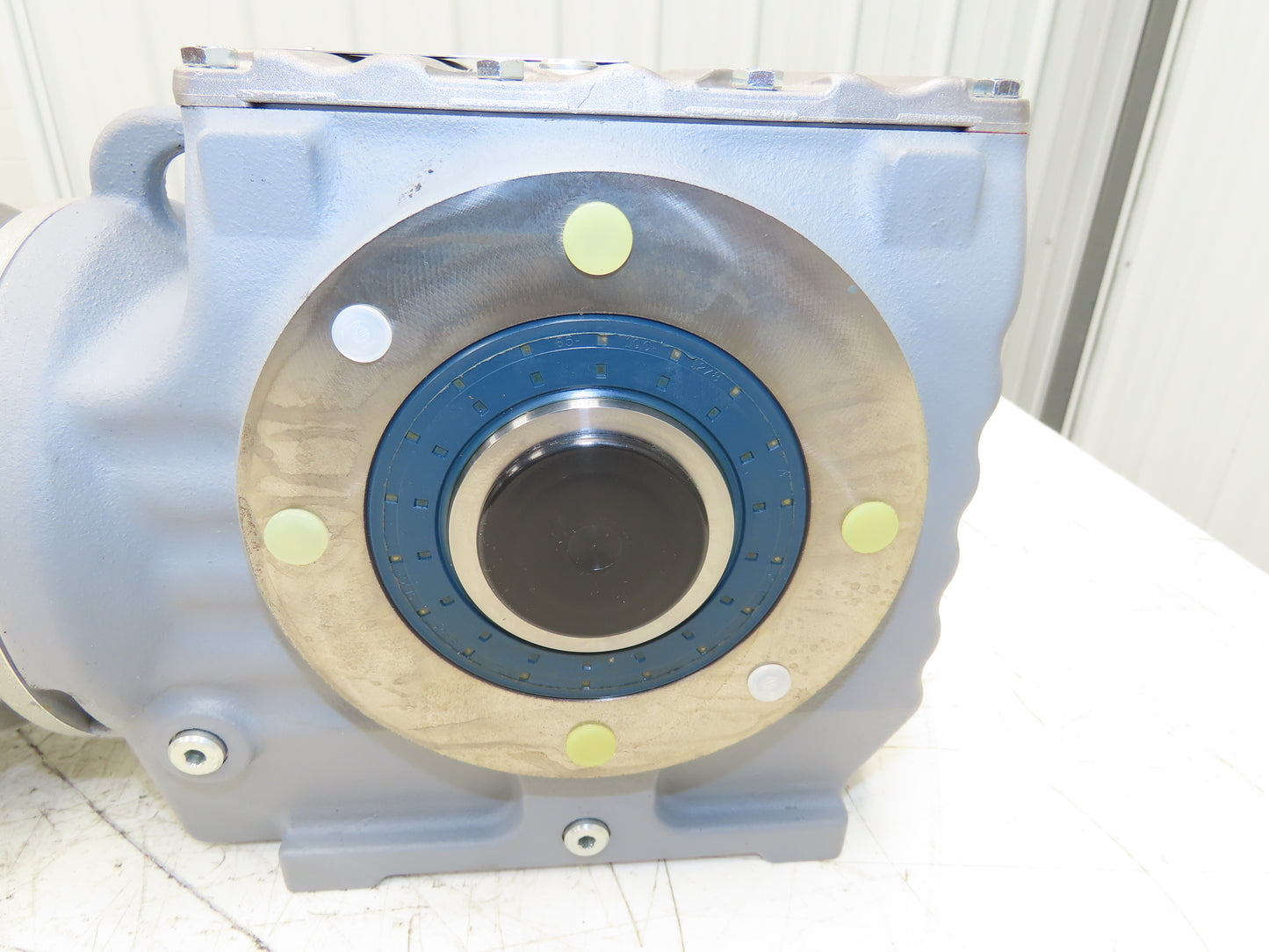 Sew Eurodrive SA67 DRN90L4 Gearmotor 23.22 Ratio 76rpm 2Hp 230/460V Hollow Shaft