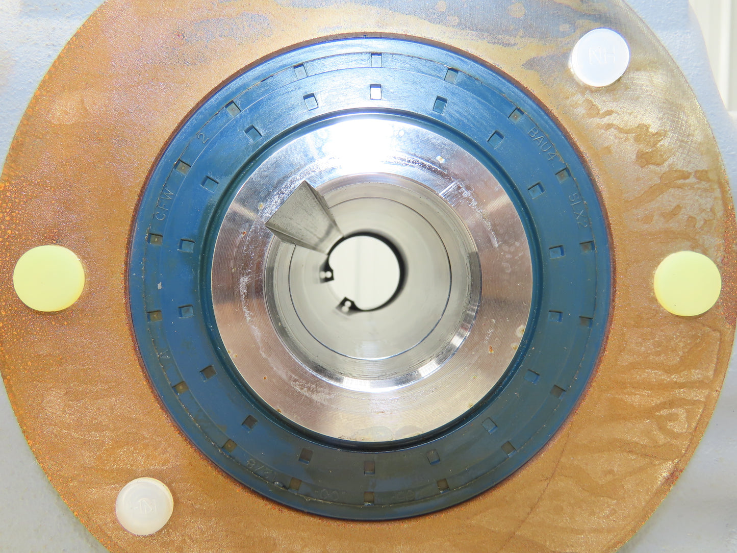 Sew Eurodrive SA67 DRN90L4 Gearmotor 23.22 Ratio 76rpm 2Hp 230/460V Hollow Shaft