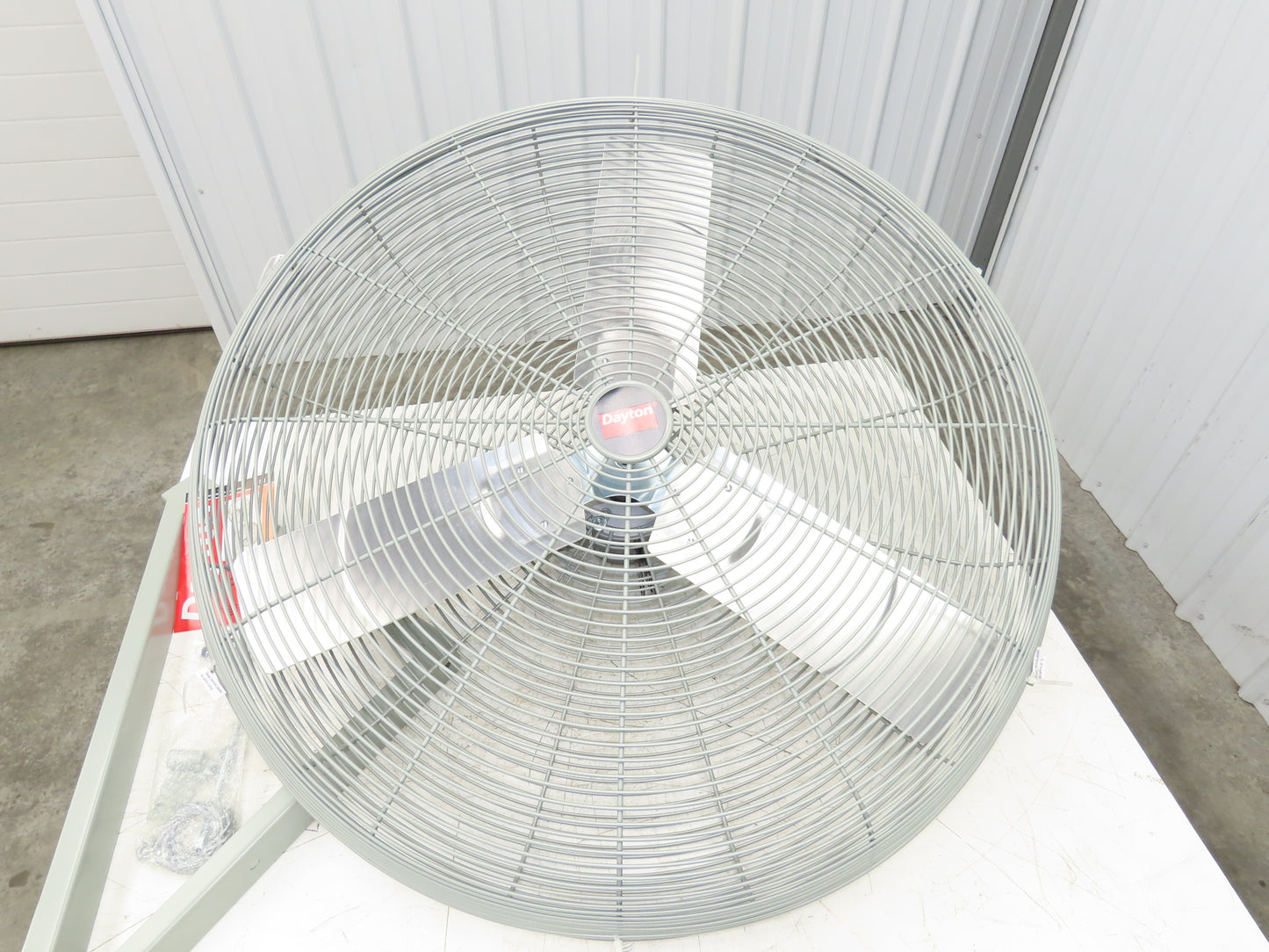 Dayton 3PEH2D Standard Duty Industrial Fan 36" 1/2Hp 208-230/460V 3Ph 1100RPM