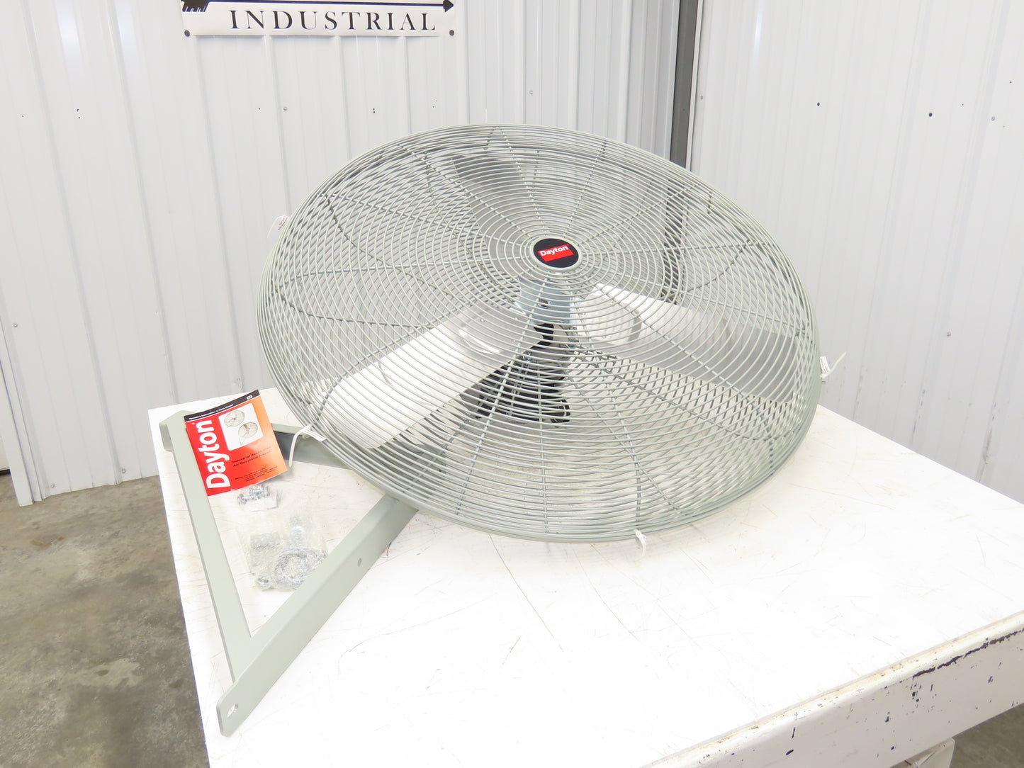 Dayton 3PEH2D Standard Duty Industrial Fan 36" 1/2Hp 208-230/460V 3Ph 1100RPM
