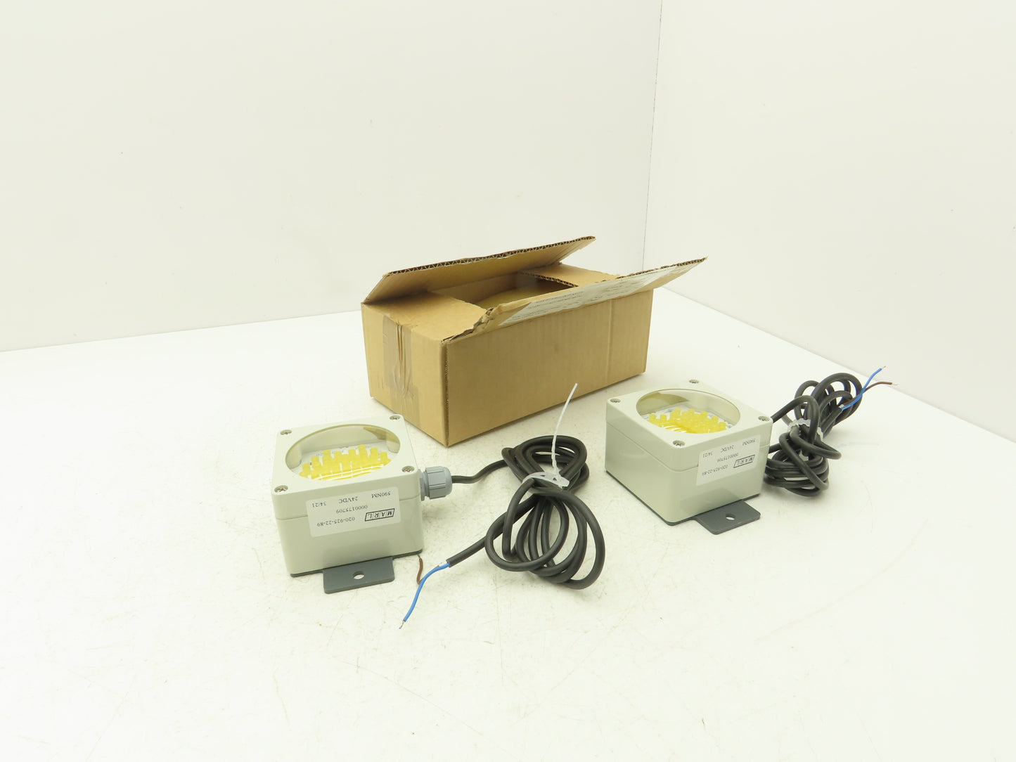 Marl 020-925-22-89 LED Cluster Light Yellow Clear Lens 24VDC W Cable Lot of 2