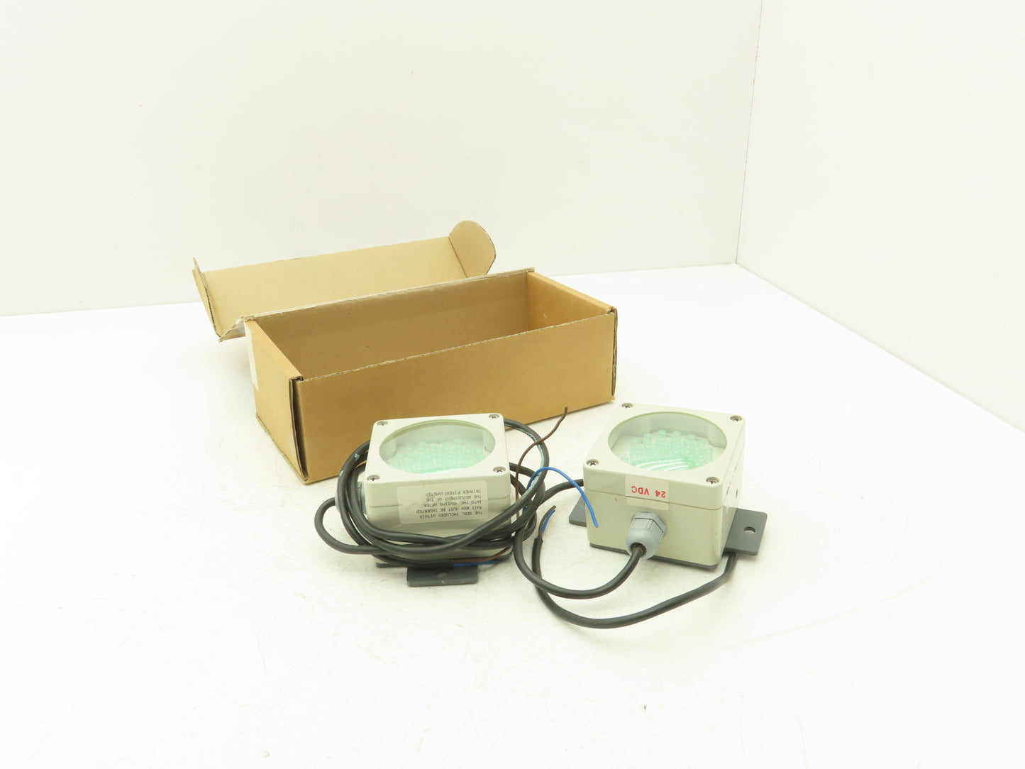 Marl 020-907-22-89 LED Cluster Light Green Clear Lens 24VDC W Cable Lot of 2