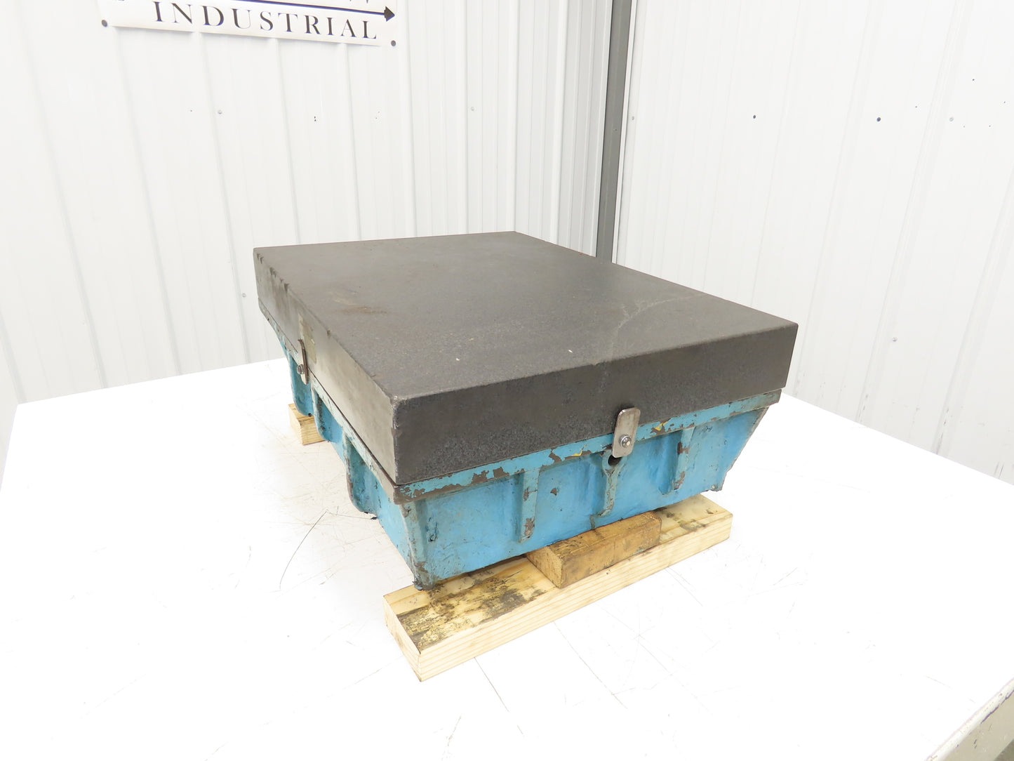 Granite Surface Inspection Plate 24 x 18 x 3" Machinist Cast Iron Metal Top