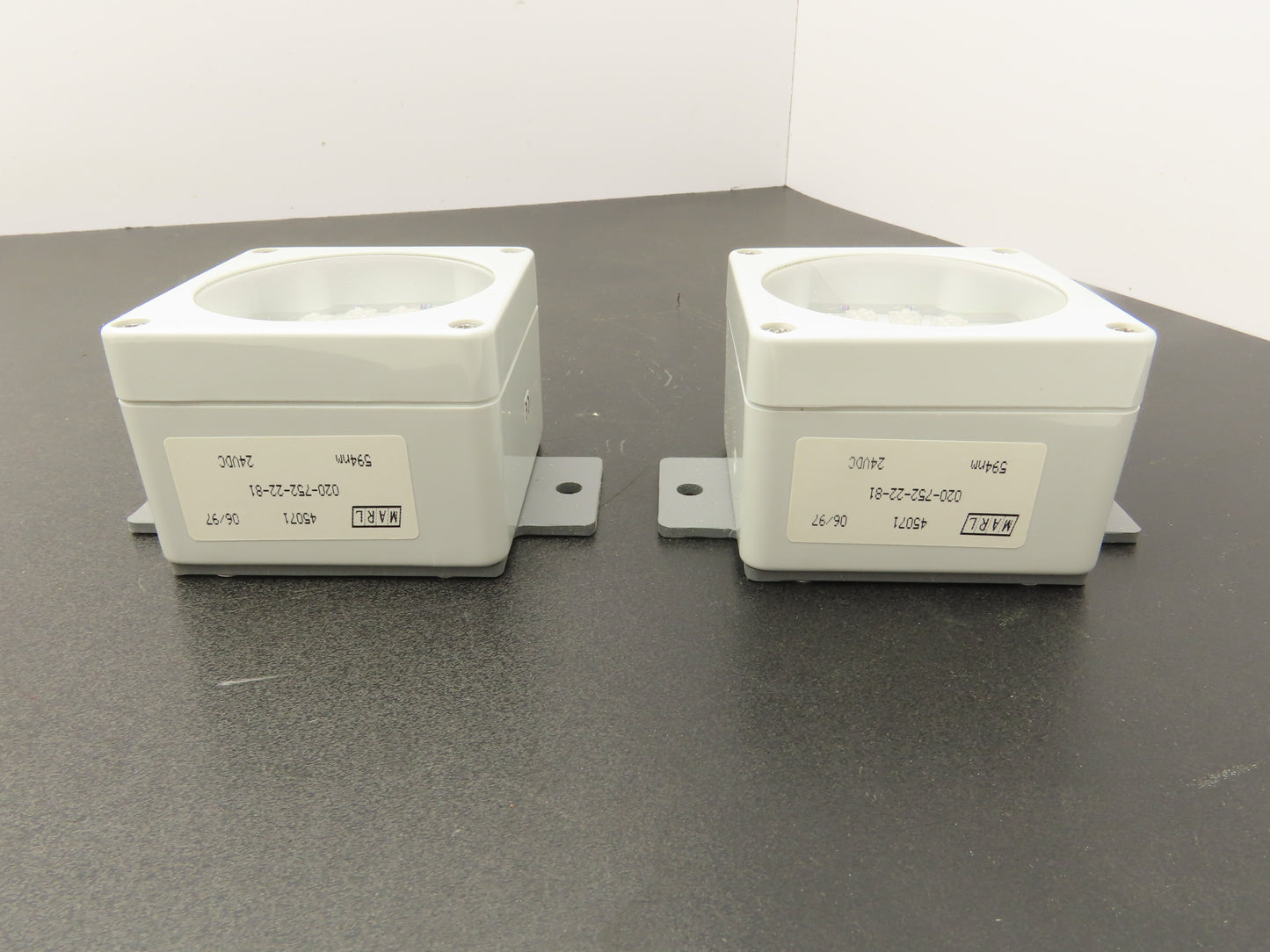 Marl 020-752-22-81 LED Cluster Light White W Clear Lens 24VDC W Cable Lot of 2