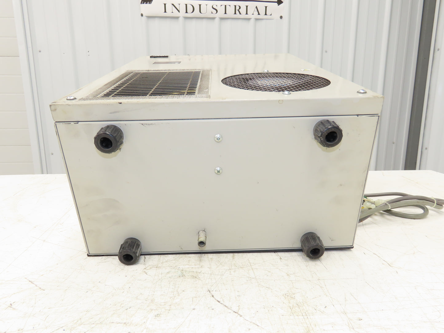 Apiste ENC-620LS FA Cooler Electrical Enclosure AC Cooling Unit 200V 1Ph 260W