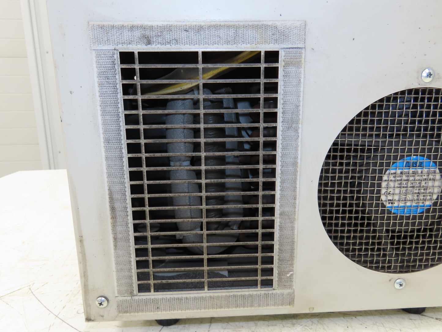 Apiste ENC-620LS FA Cooler Electrical Enclosure AC Cooling Unit 200V 1Ph 260W